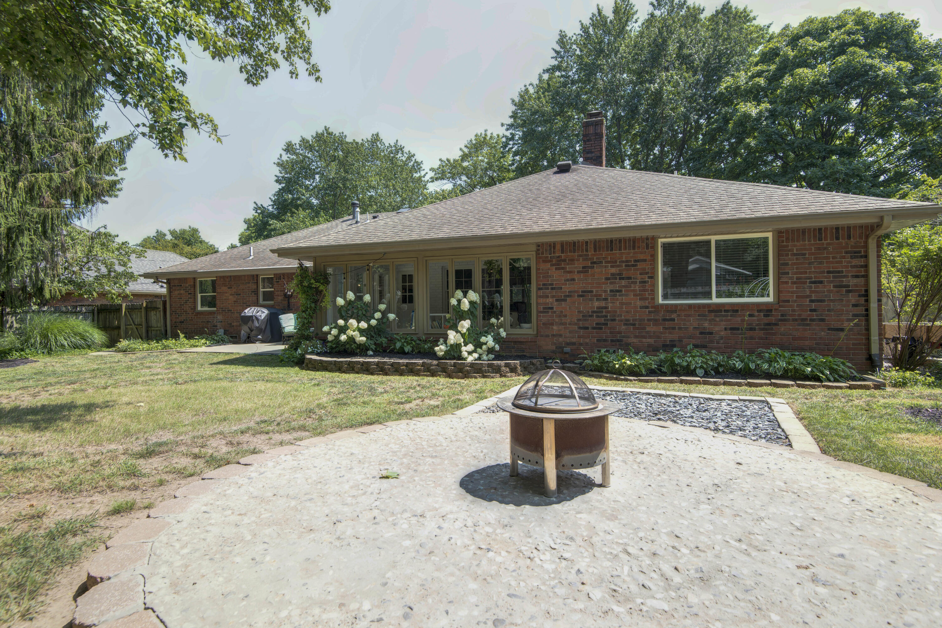 1705 East Vincent Drive Property Photo 34