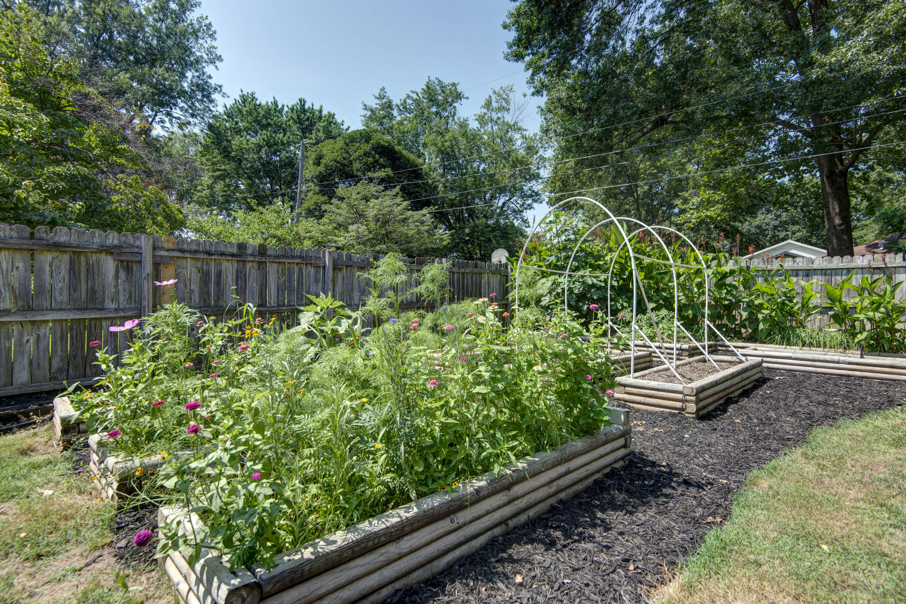 1705 East Vincent Drive Property Photo 35