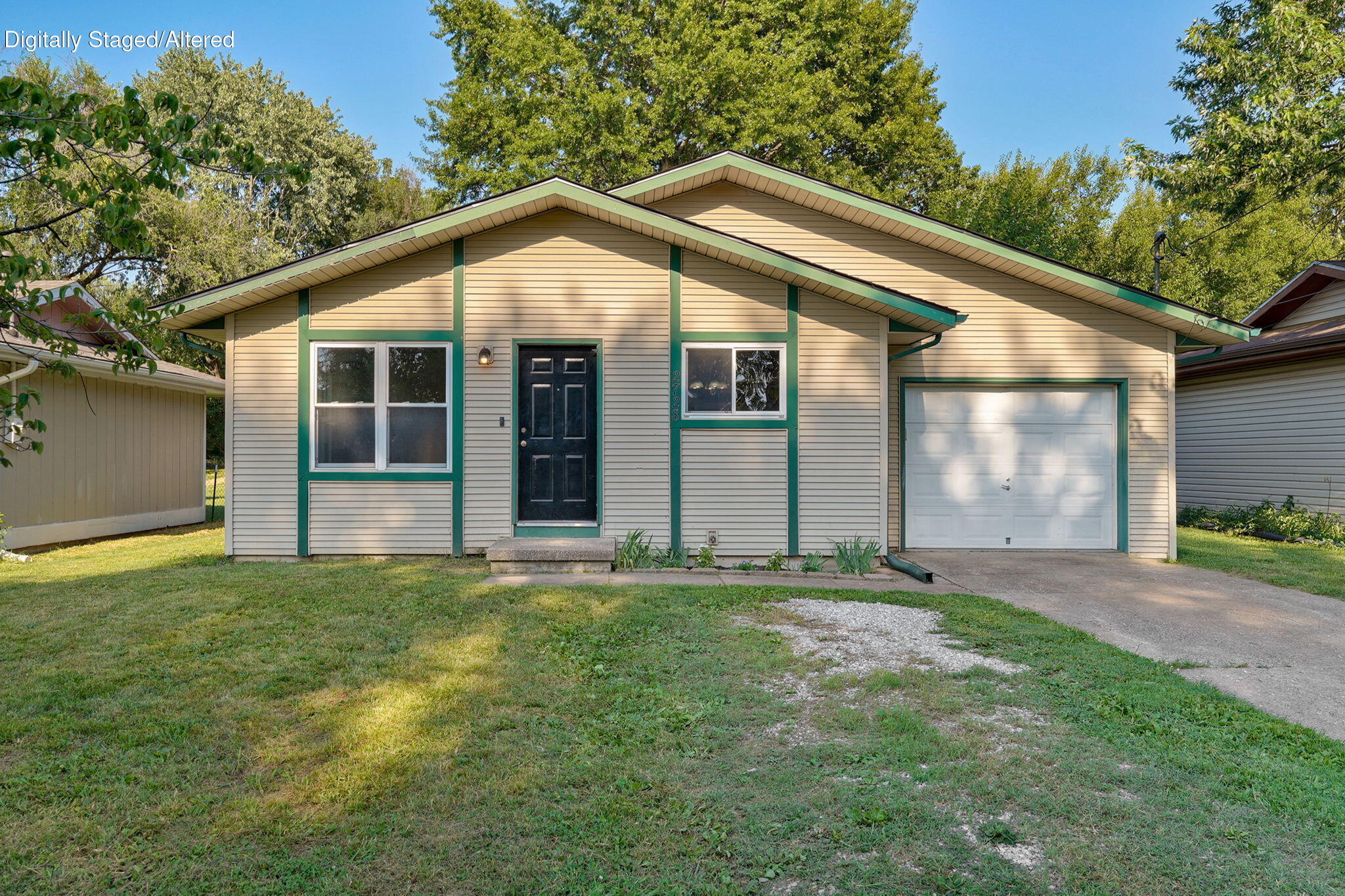 2728 North Summit Avenue Property Photo 2