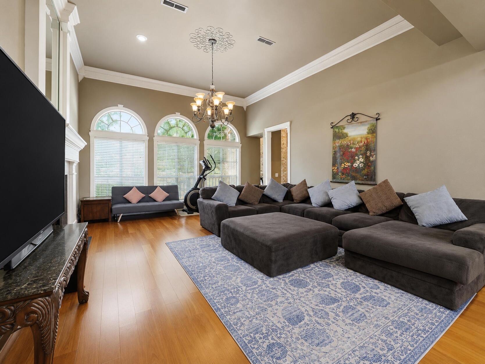 4020 Thornbury Drive Property Photo 15