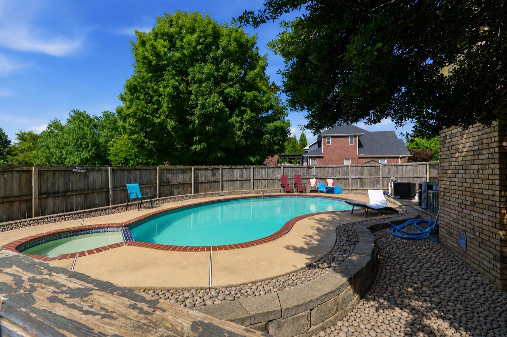 4020 Thornbury Drive Property Photo 42