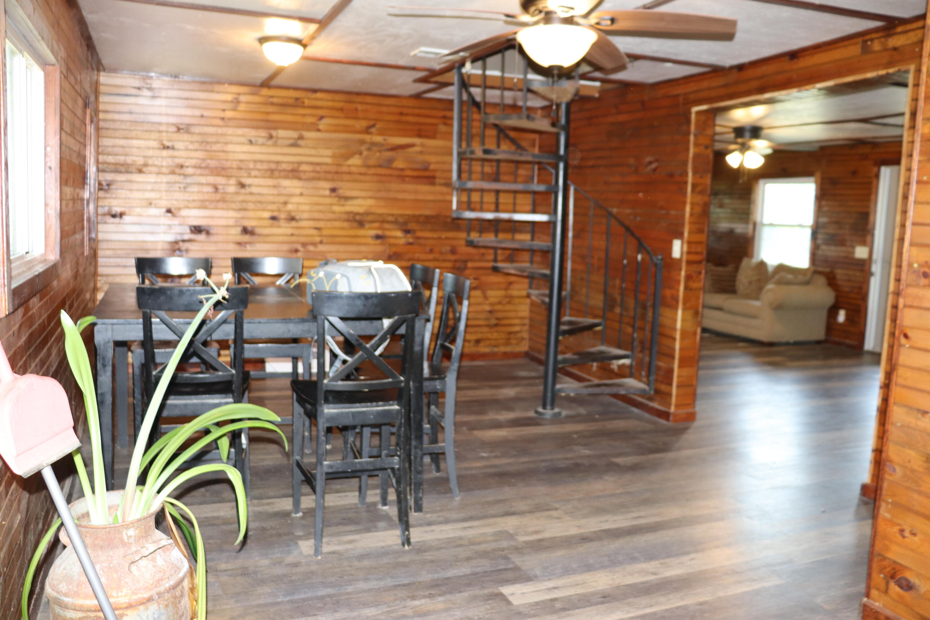 2188 Walnut Ridge Road Property Photo 5