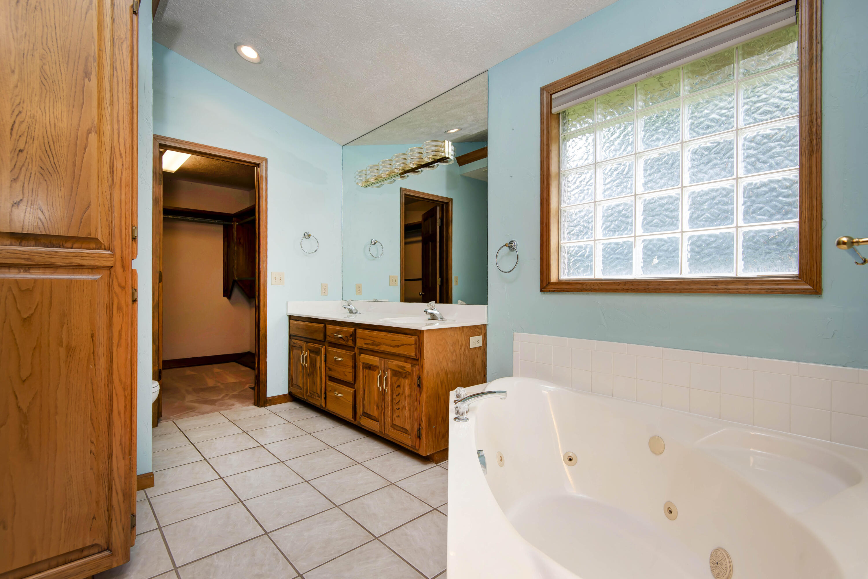 4727 South Kimbrough Avenue Property Photo 13