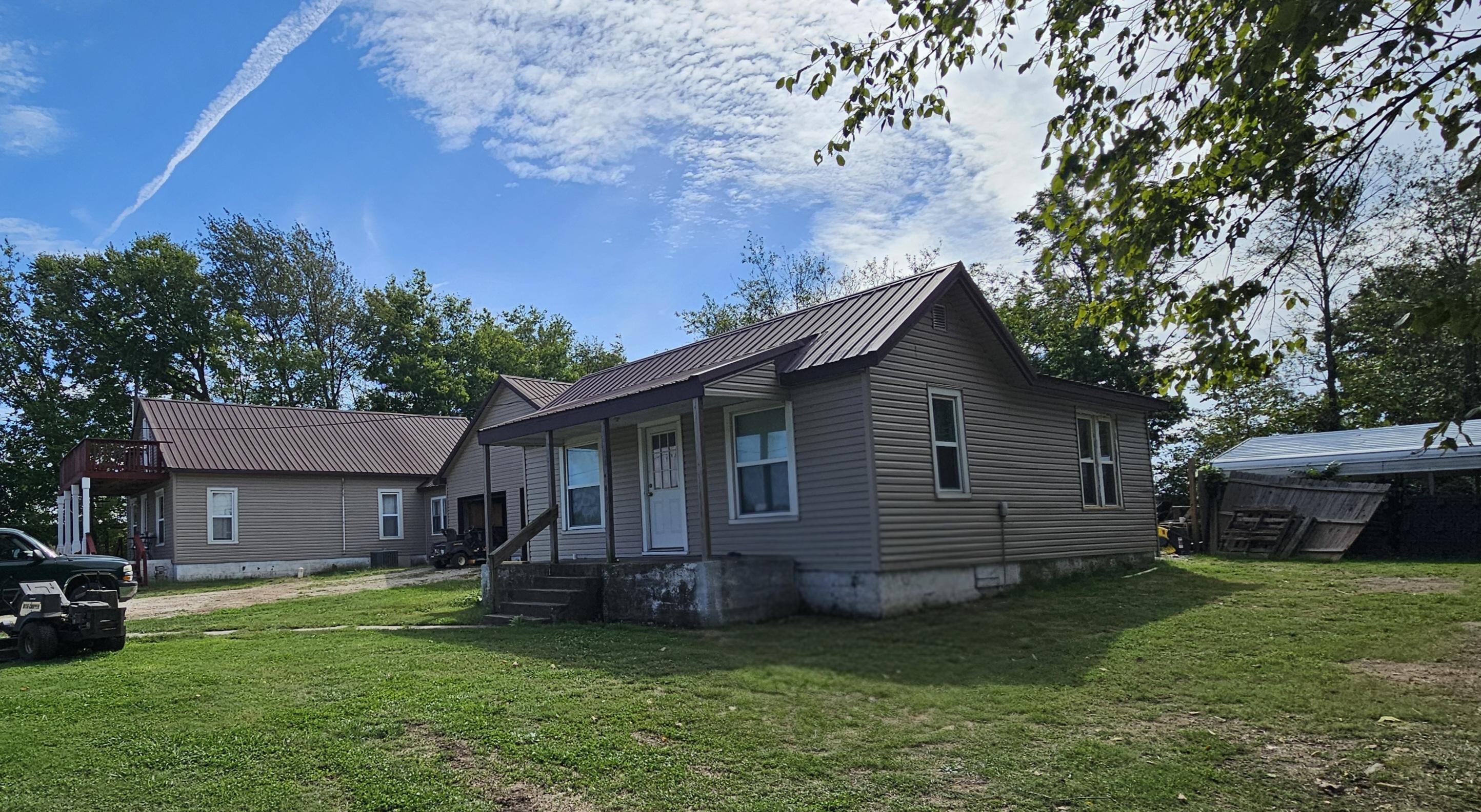 364 366 Phoenix Splitlog Road Property Photo 17