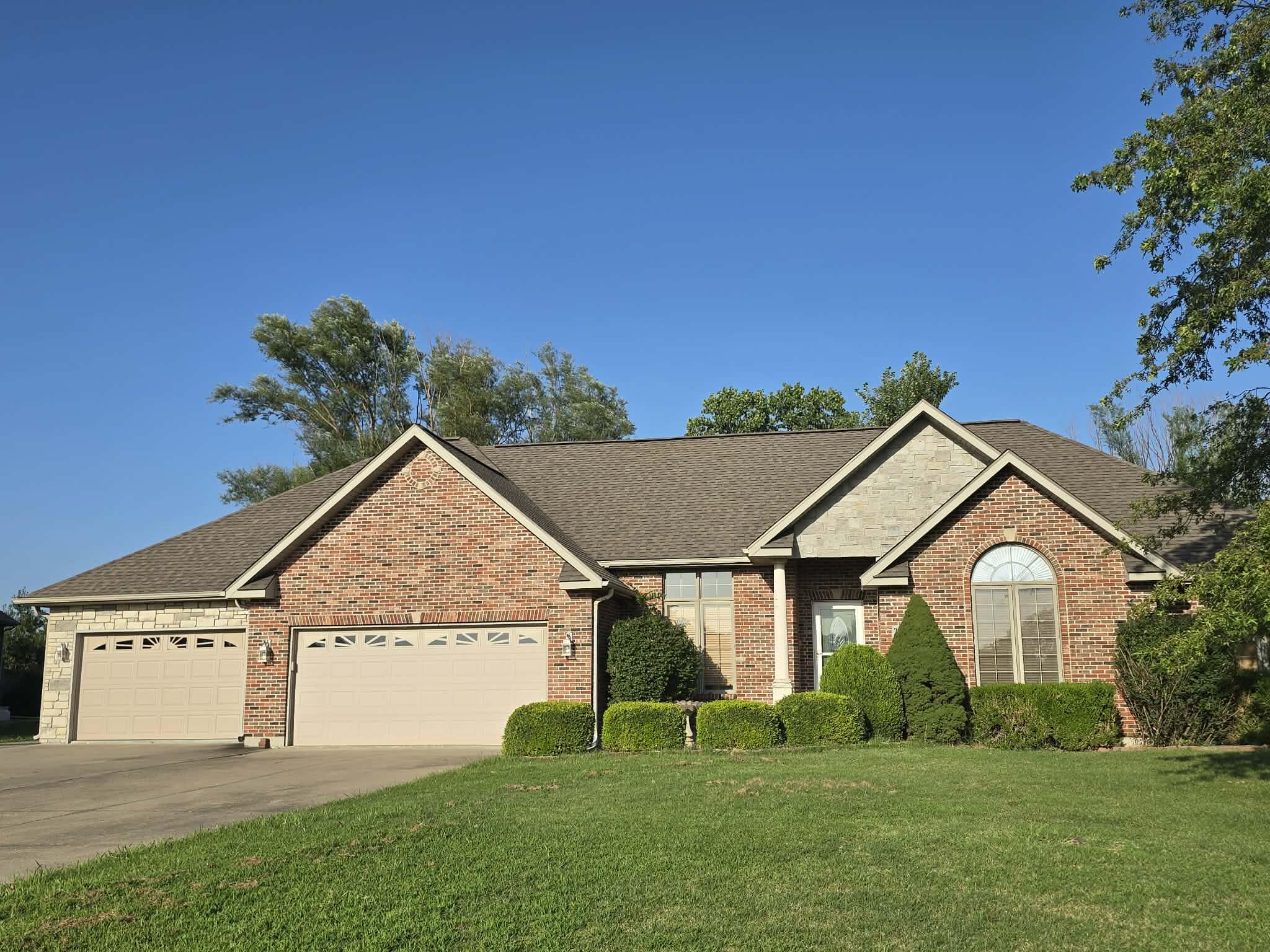 2011 East Epicurean Drive Property Photo 1