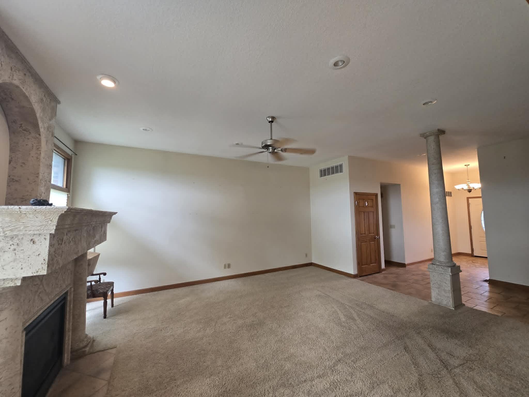 2011 East Epicurean Drive Property Photo 8