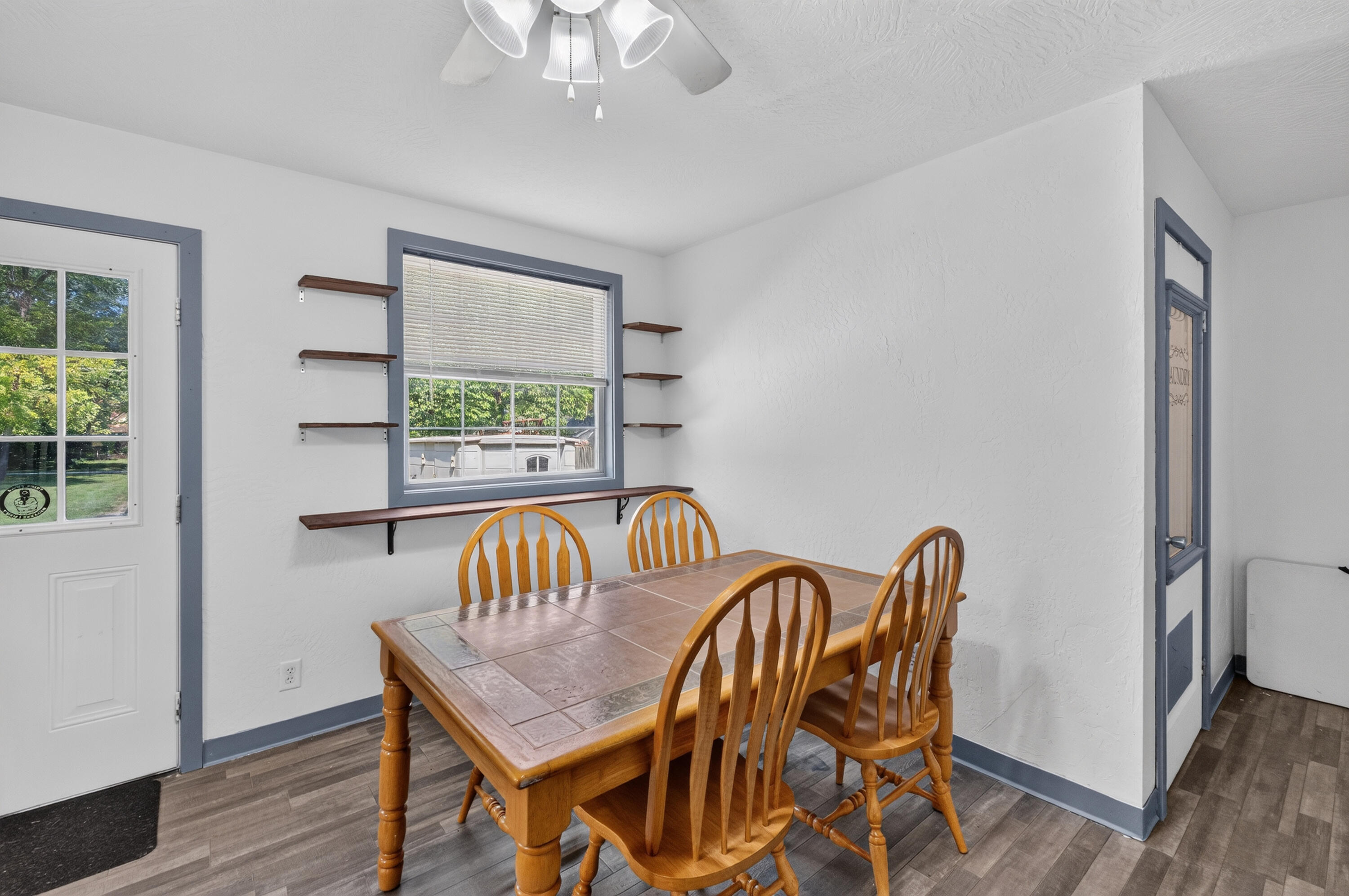 1911 North Benton Avenue Property Photo 10