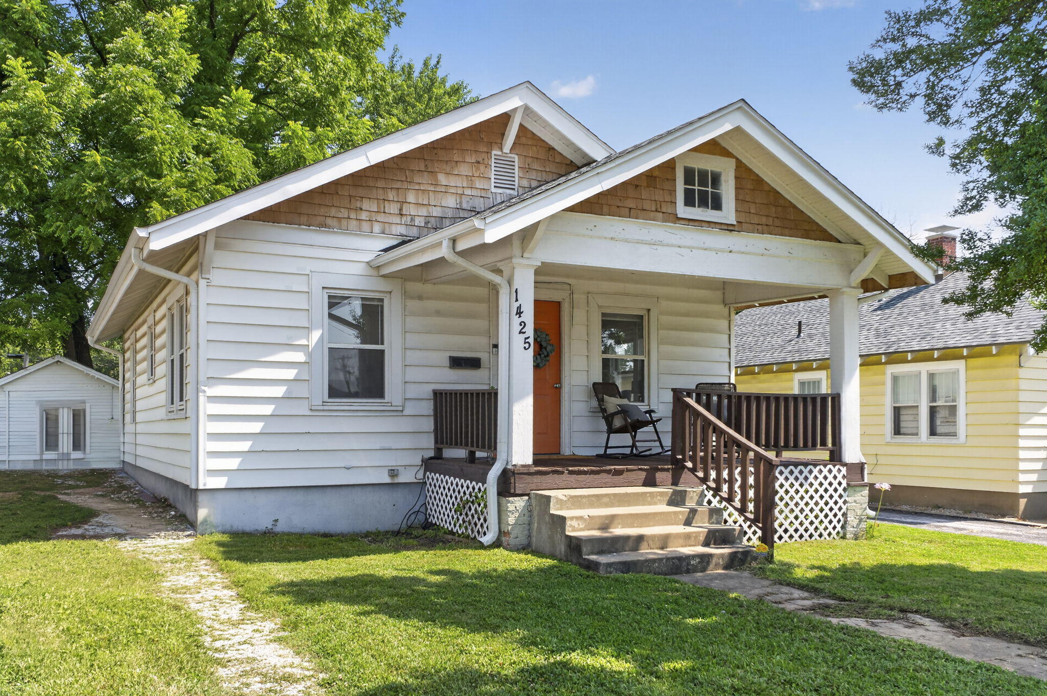1425 West Poplar Street Property Photo 2