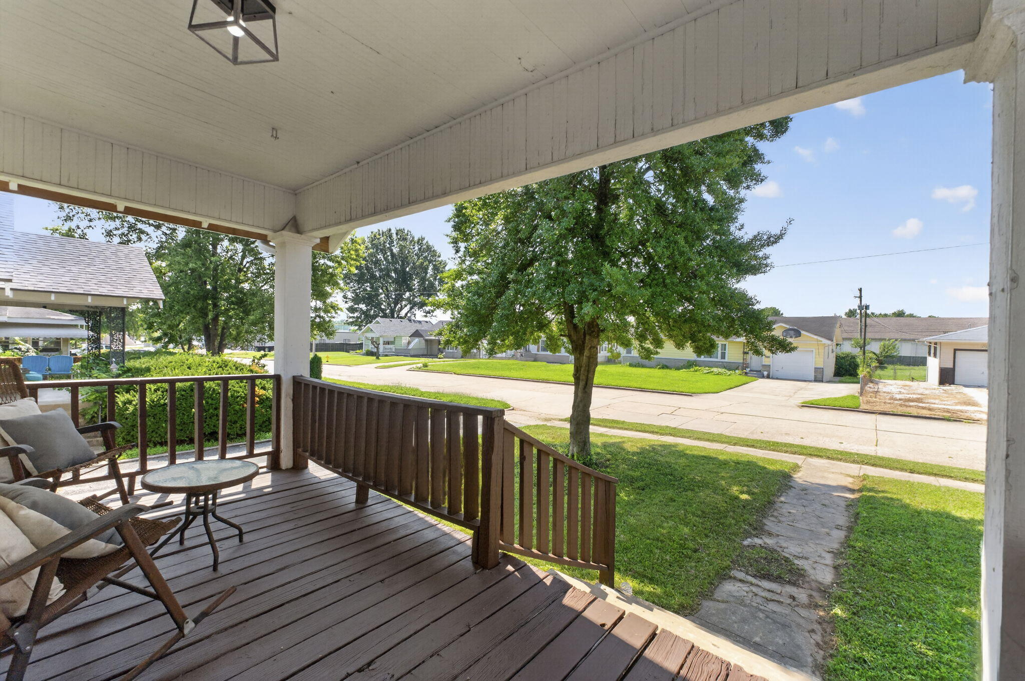 1425 West Poplar Street Property Photo 4