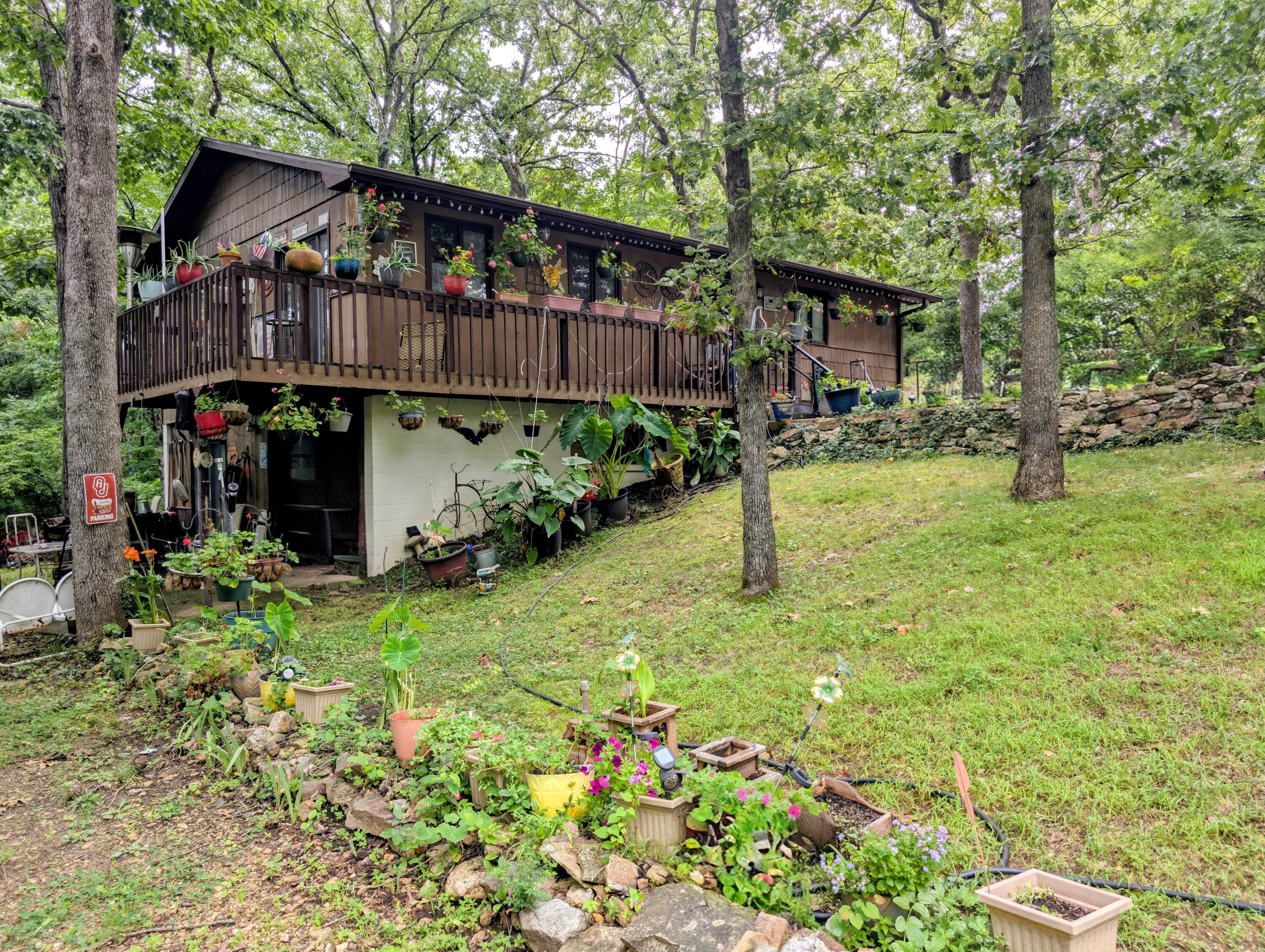 178 Brentwood Street Property Photo 1