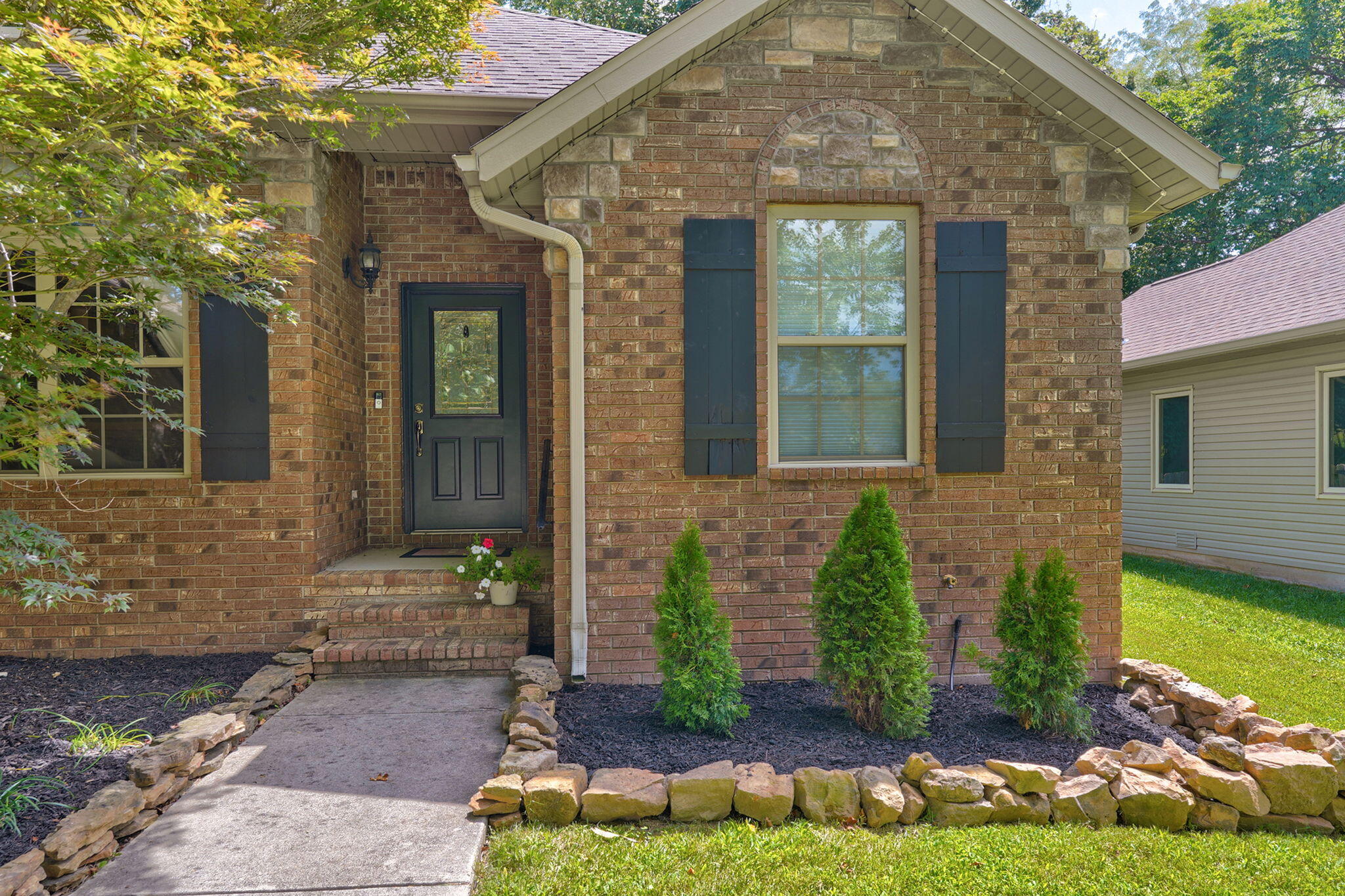 658 Greer Avenue Property Photo 2