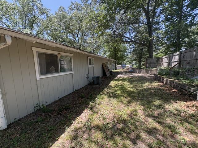 1003 Hickory Street Property Photo 5