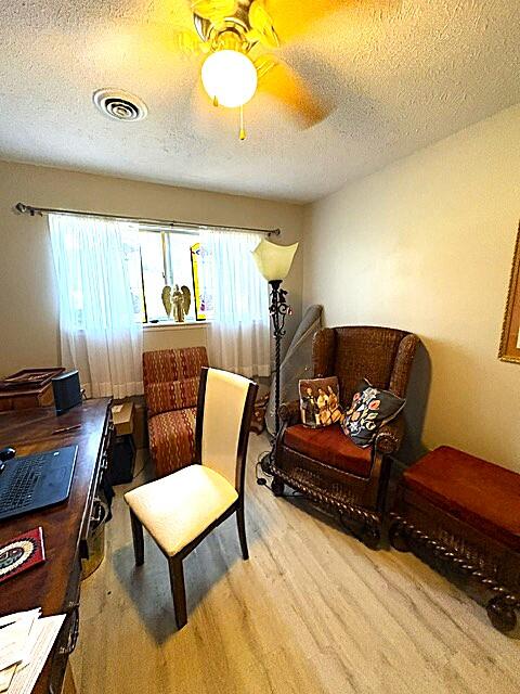 1003 Hickory Street Property Photo 23