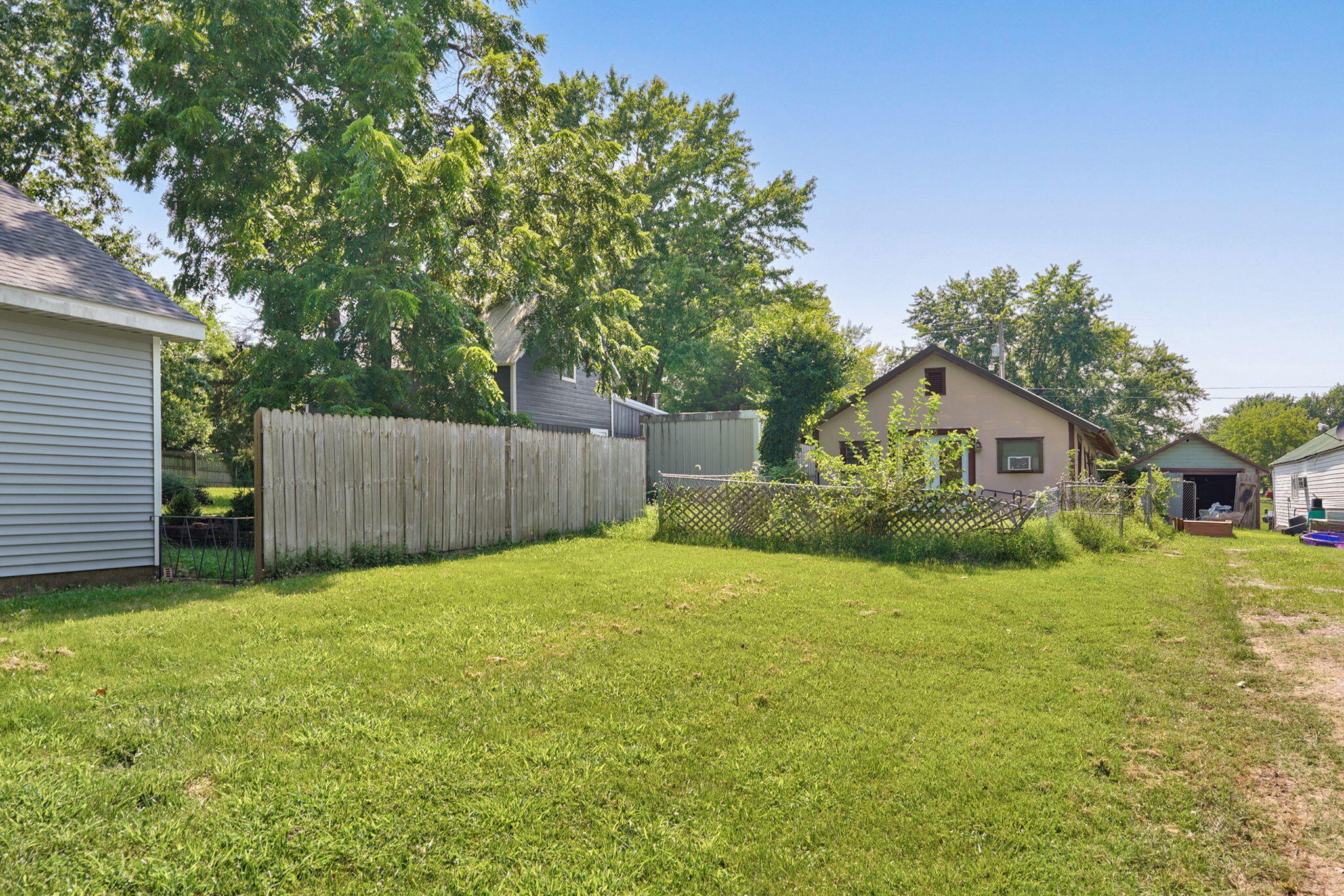 535 North Clay Street Property Photo 7