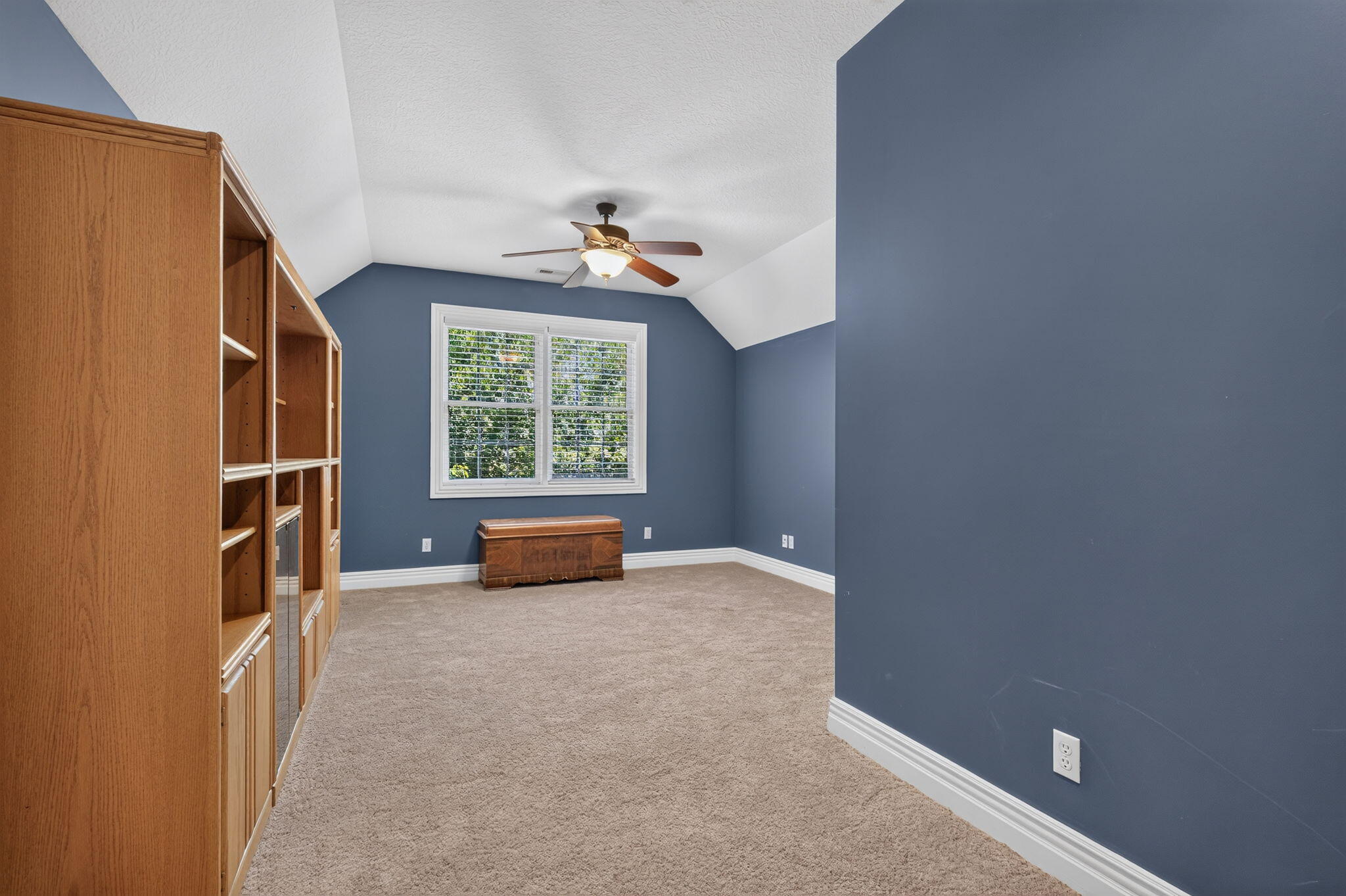 21194 Lawrence 2230 Property Photo 37