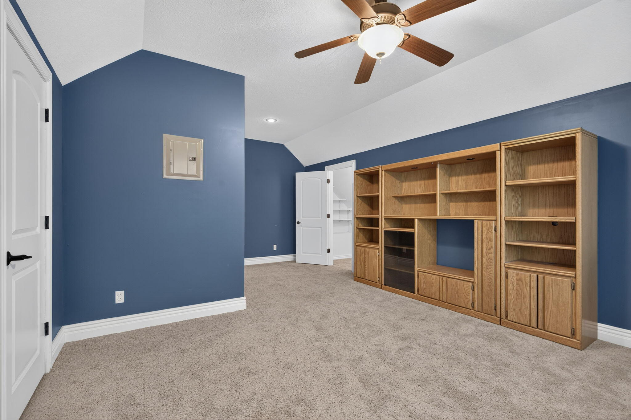 21194 Lawrence 2230 Property Photo 38