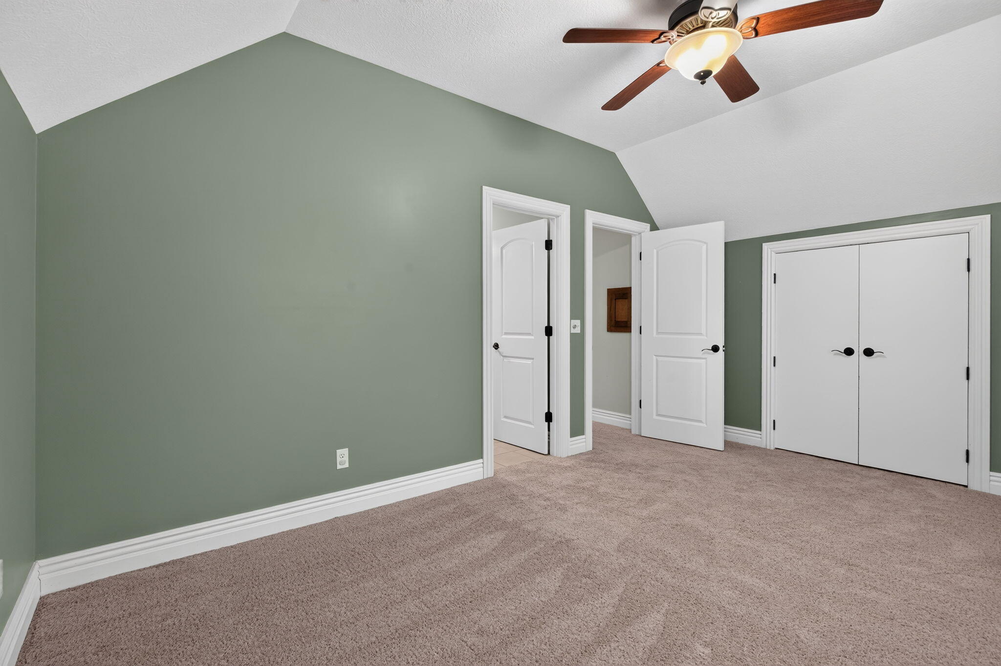 21194 Lawrence 2230 Property Photo 47