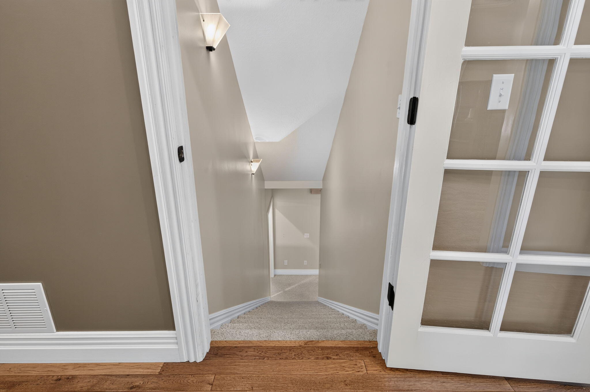 21194 Lawrence 2230 Property Photo 50