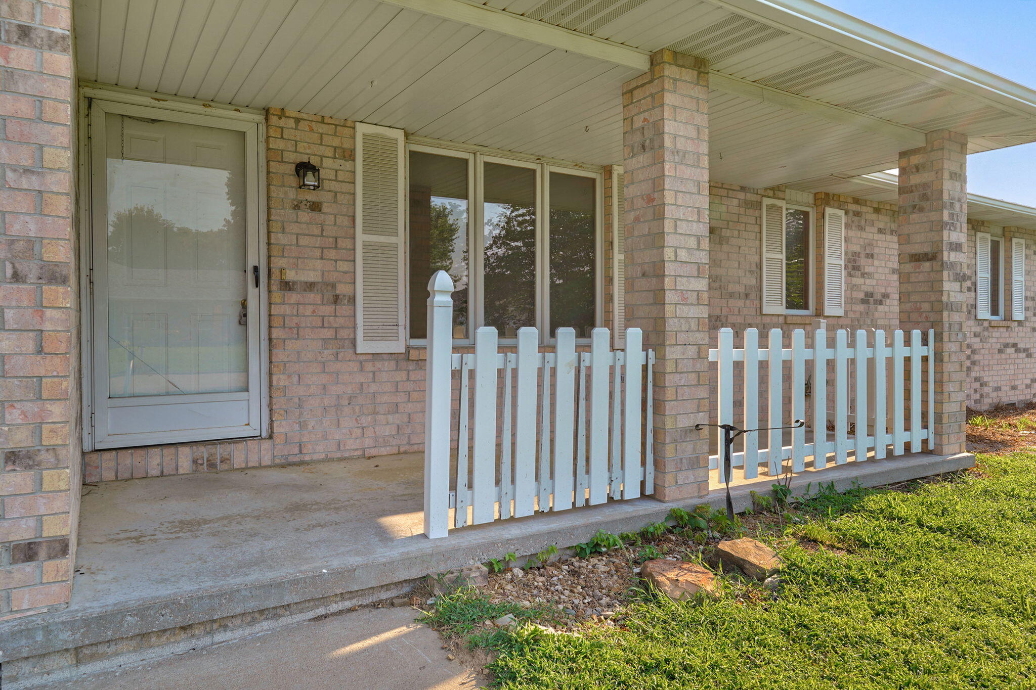 2323 West Austin Street Property Photo 5