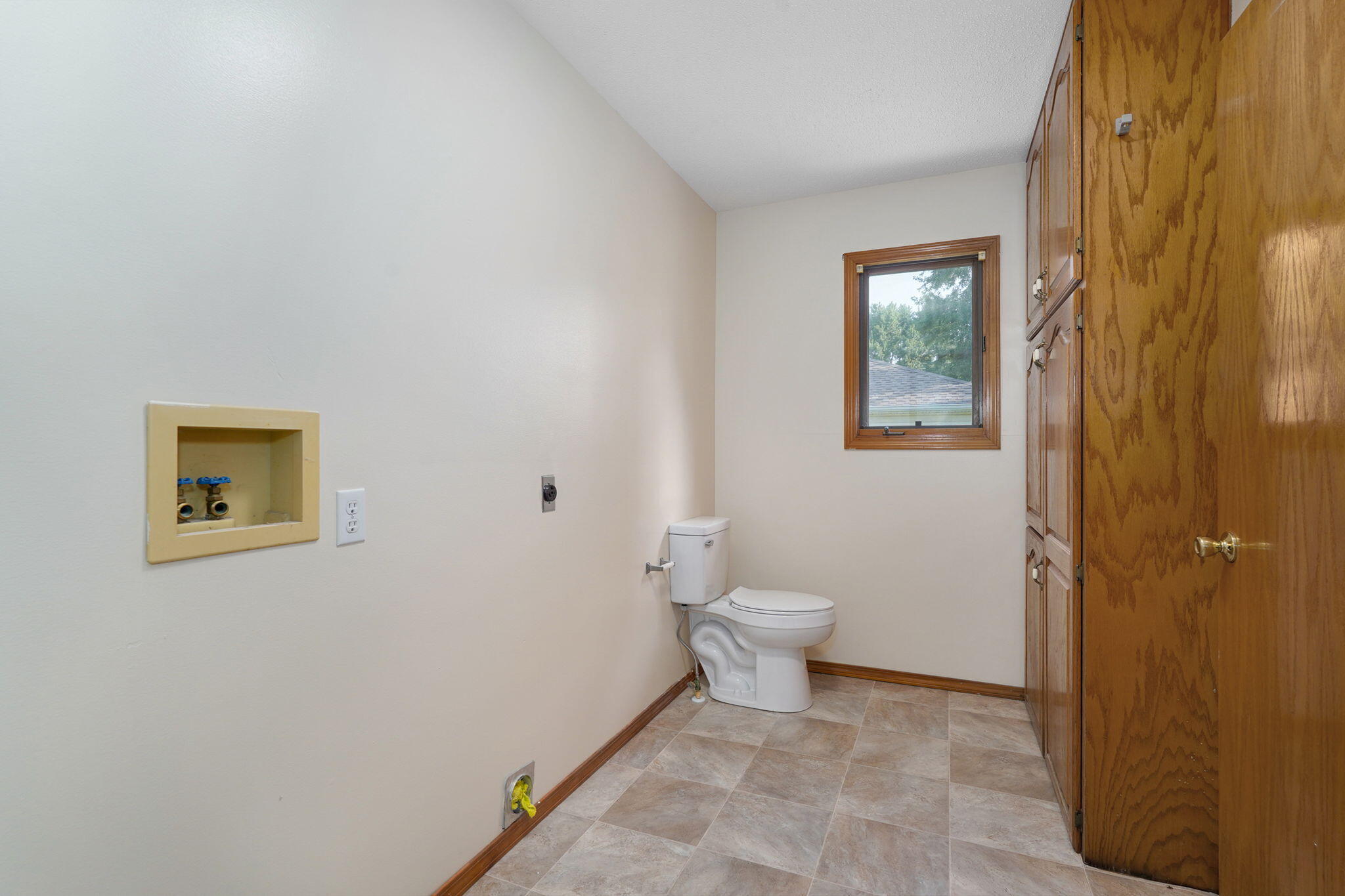 2323 West Austin Street Property Photo 15
