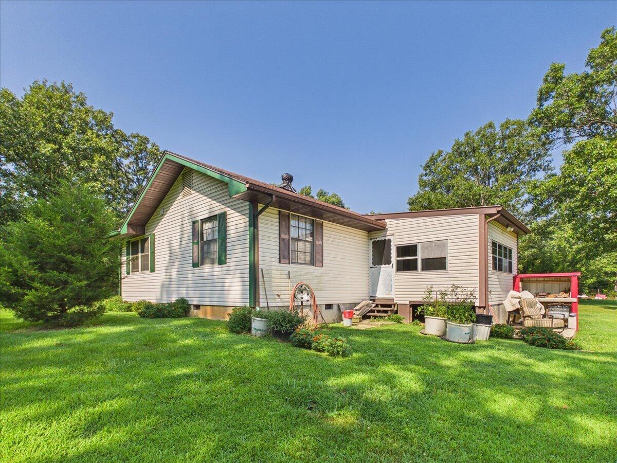 16577 State Highway H Property Photo 4