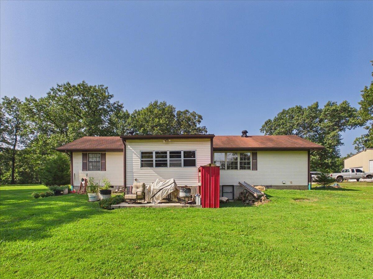 16577 State Highway H Property Photo 5