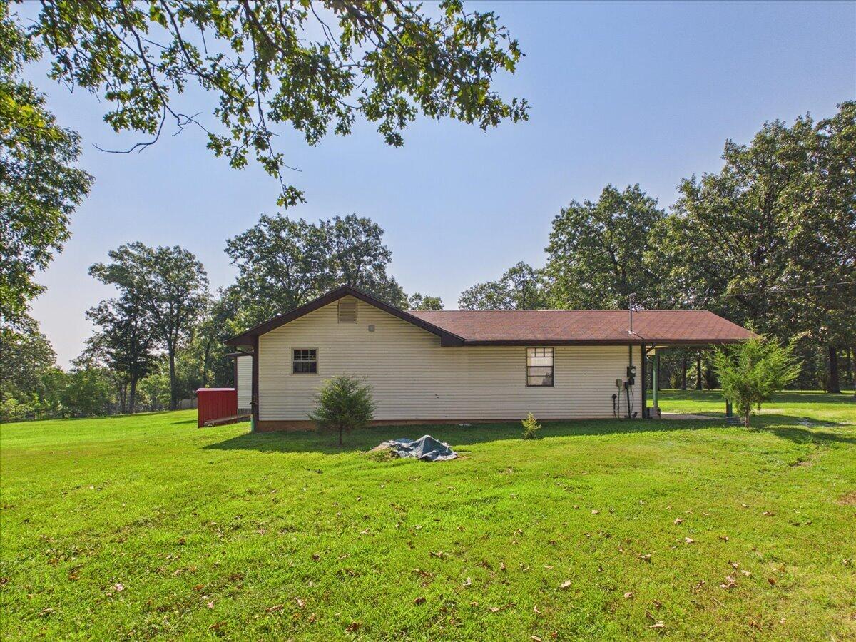 16577 State Highway H Property Photo 9