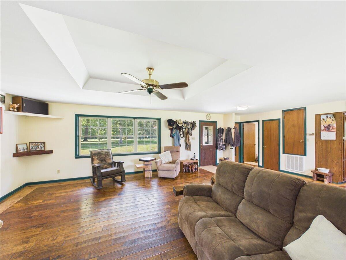 16577 State Highway H Property Photo 31