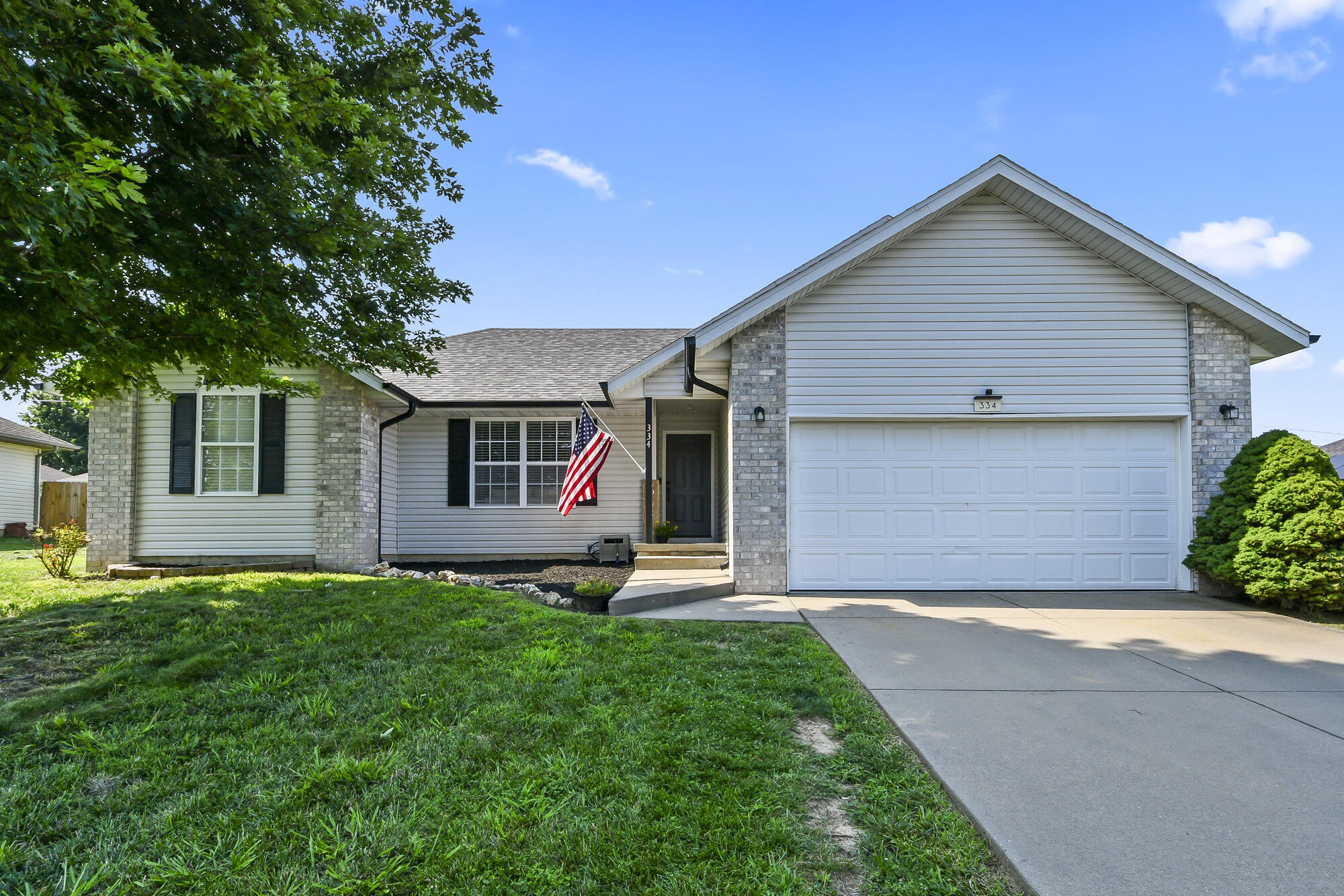 334 Sugar Tree Road Property Photo 2