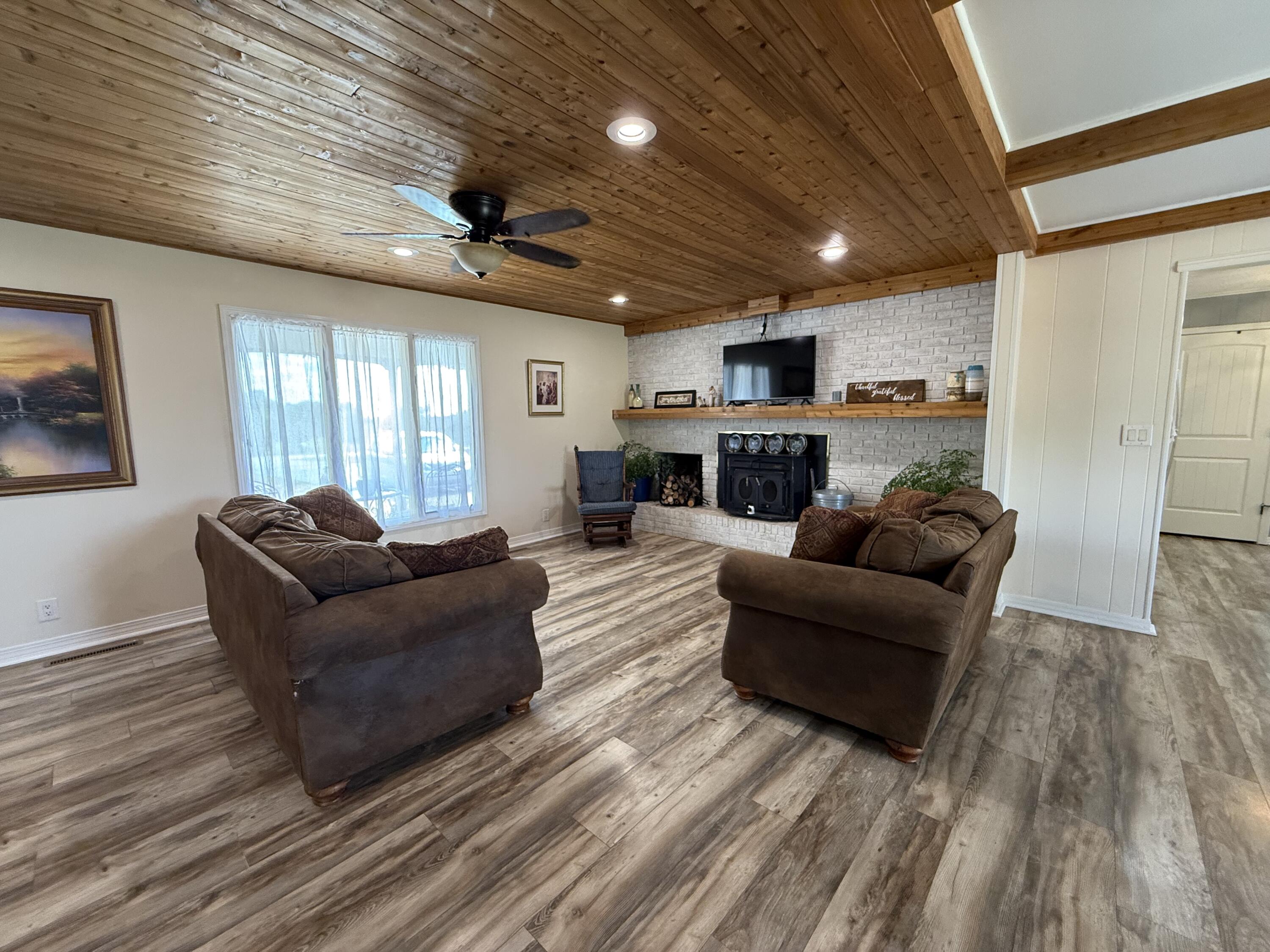 8954 Lawrence 2226 Property Photo 9