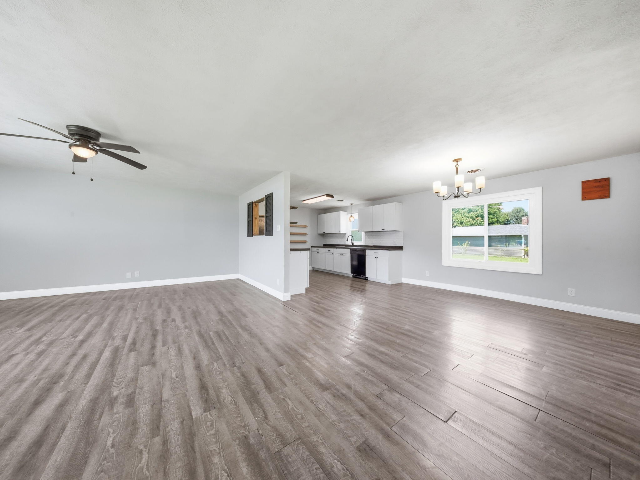 1611 West Fair Play Street Property Photo 9