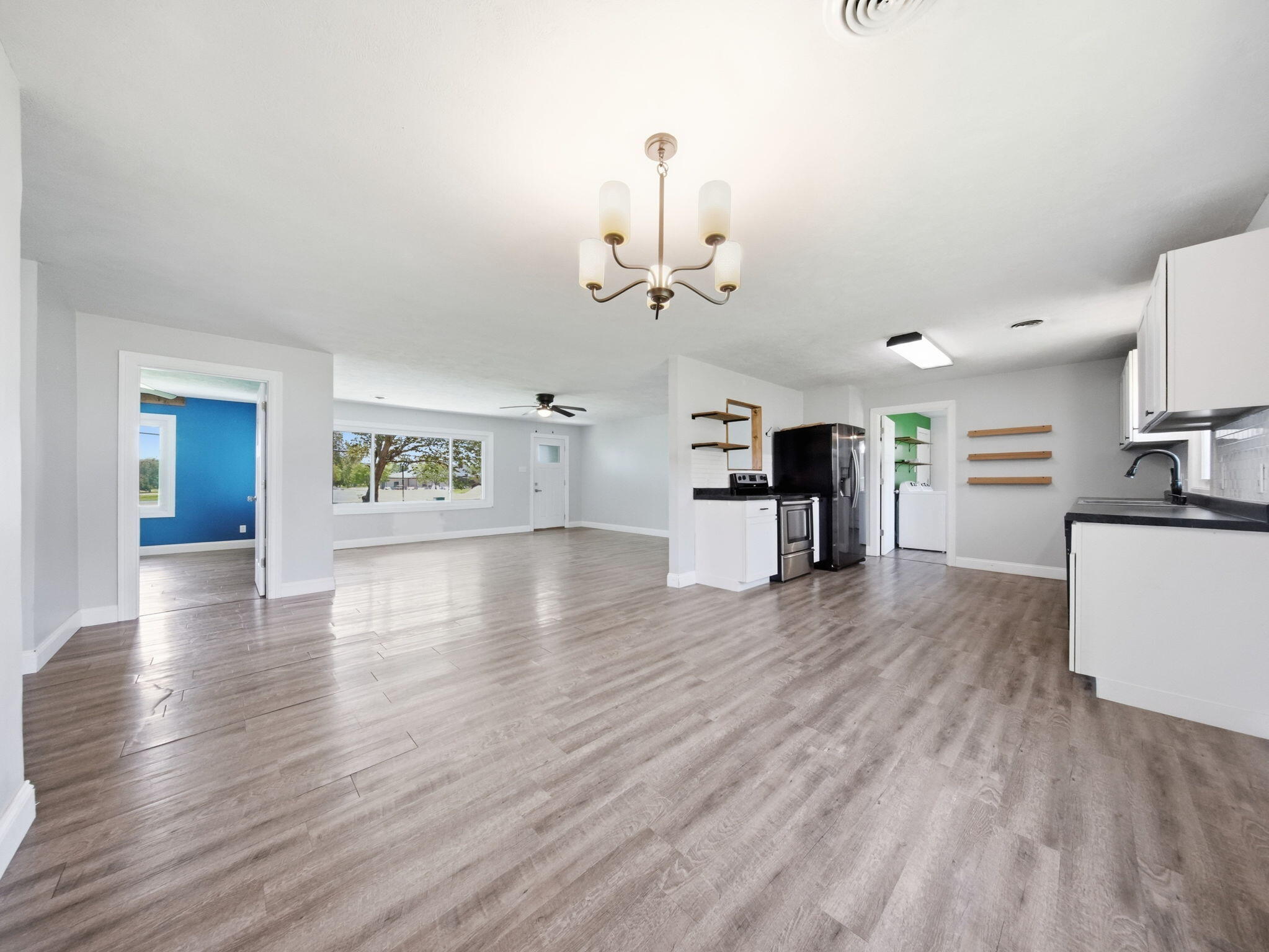 1611 West Fair Play Street Property Photo 11