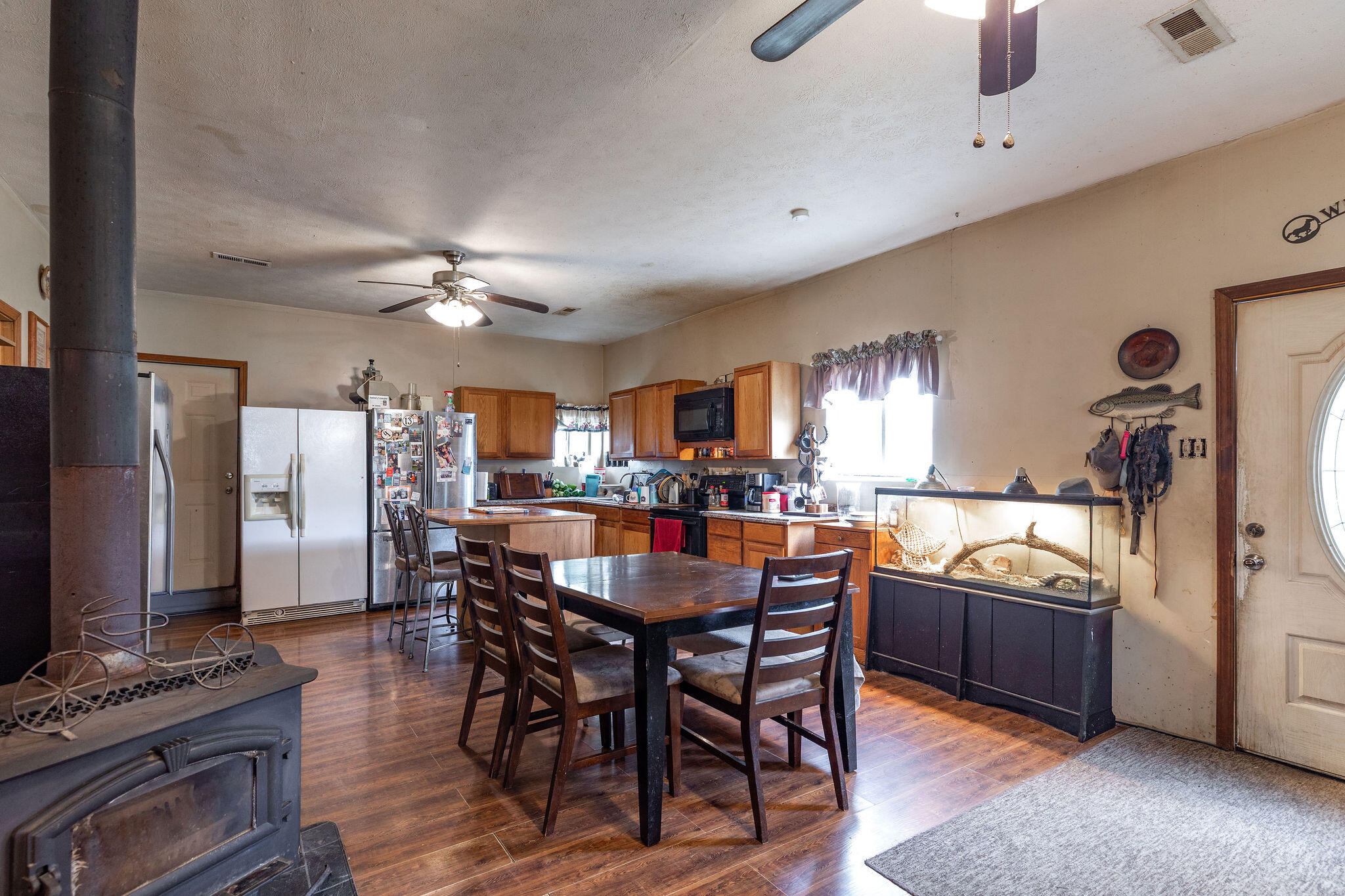 551 Hidden Pond Drive Property Photo 4
