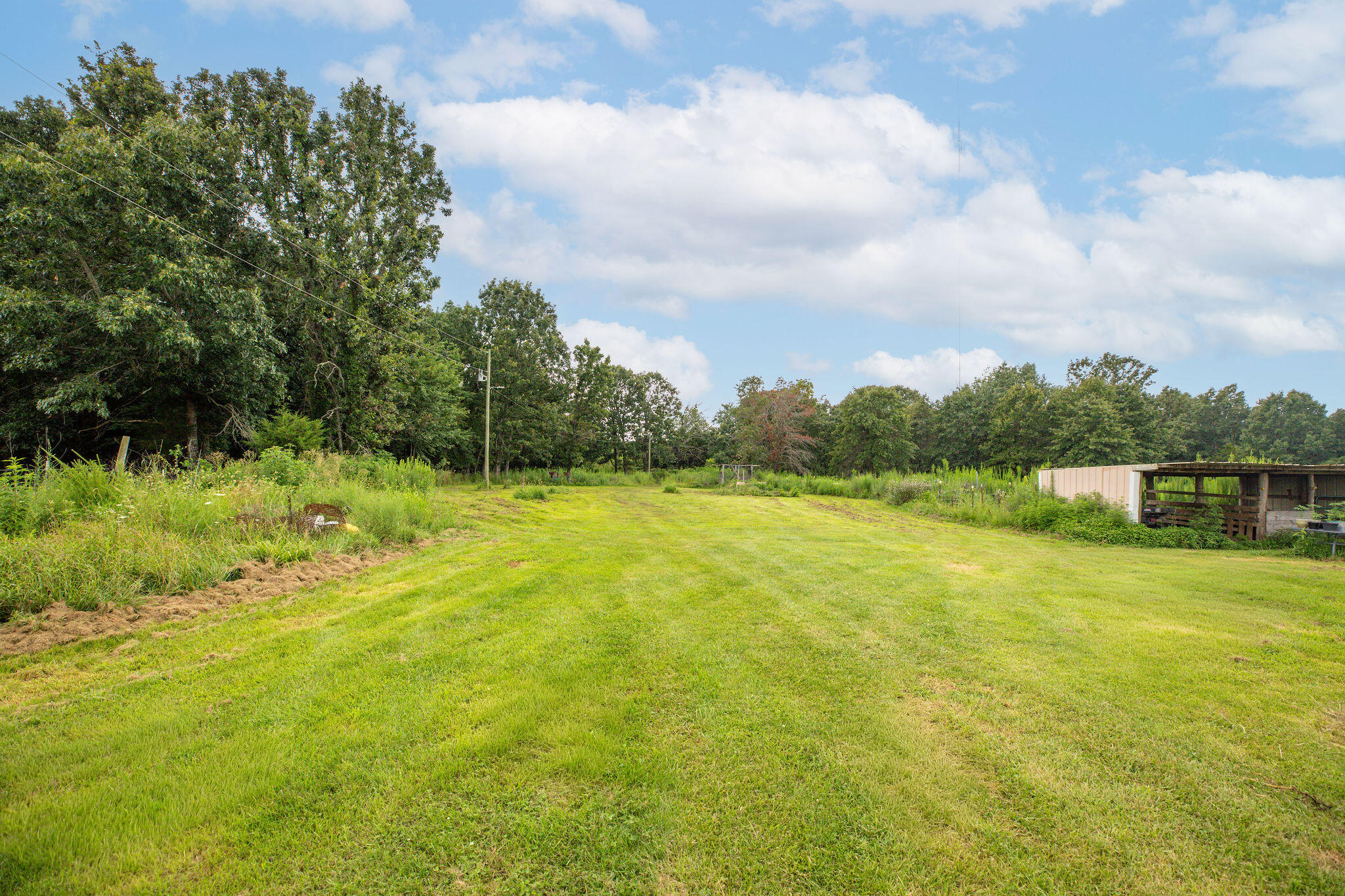 551 Hidden Pond Drive Property Photo 14
