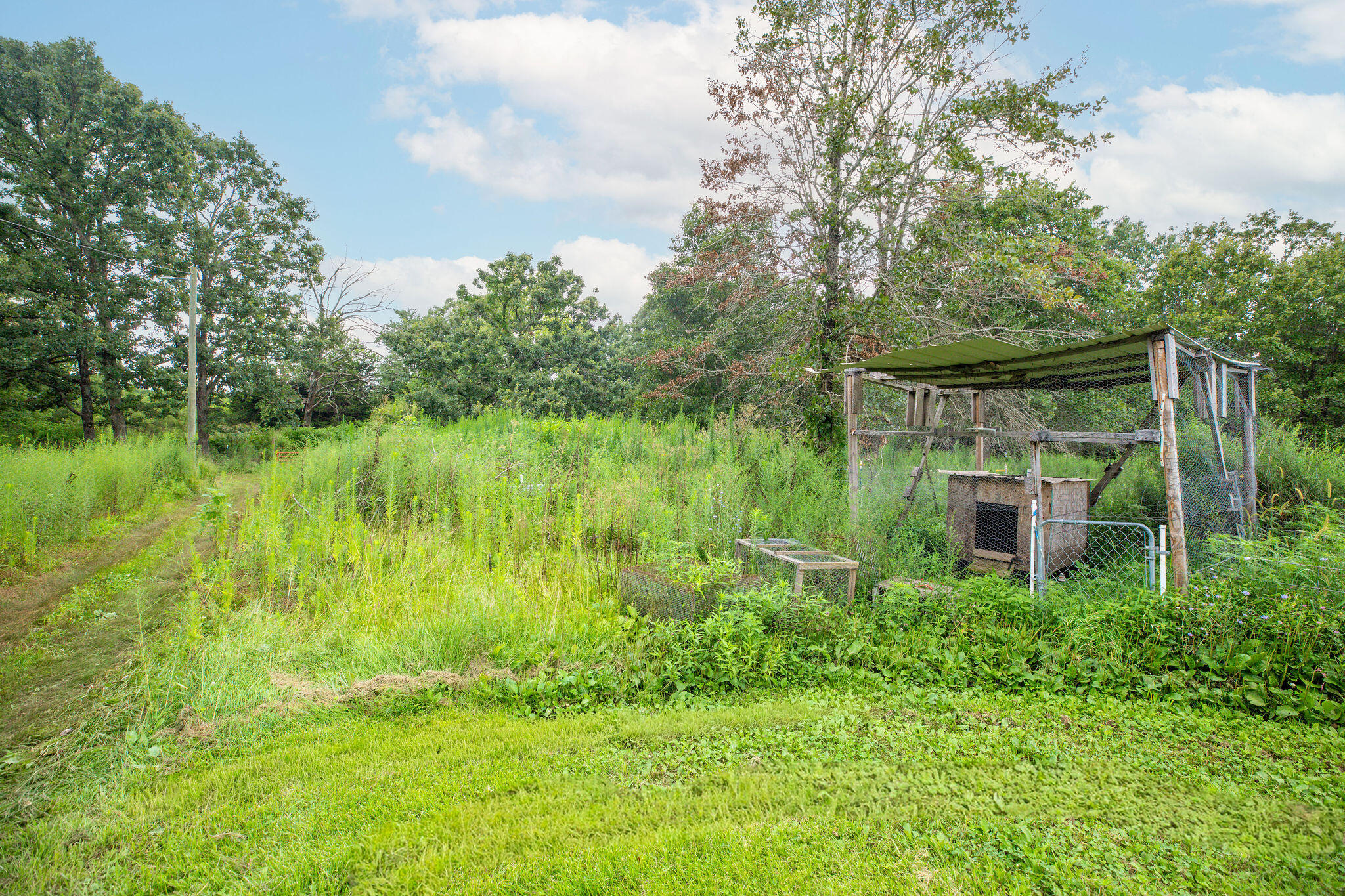 551 Hidden Pond Drive Property Photo 16