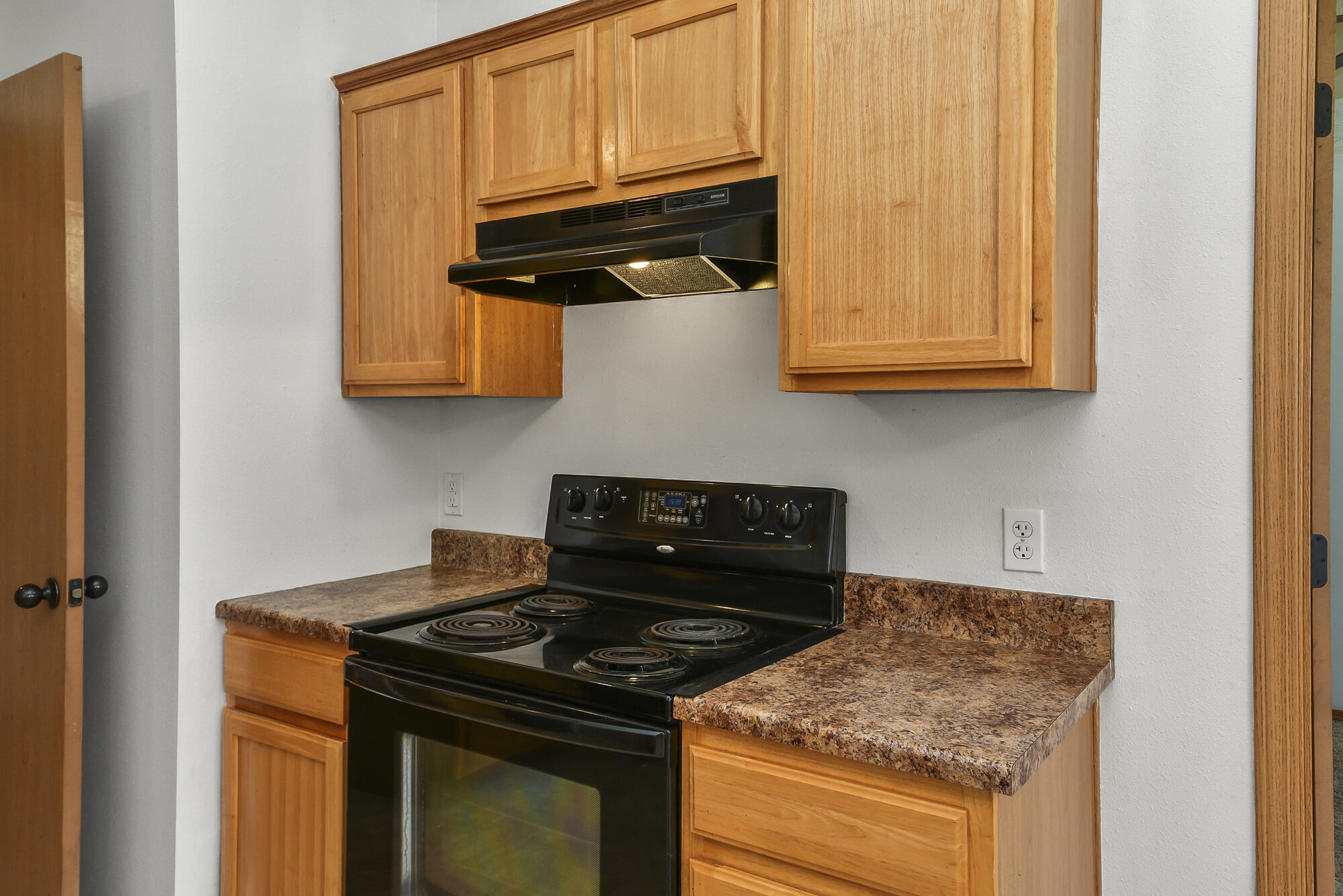 271 Maplewood Drive Property Photo 11
