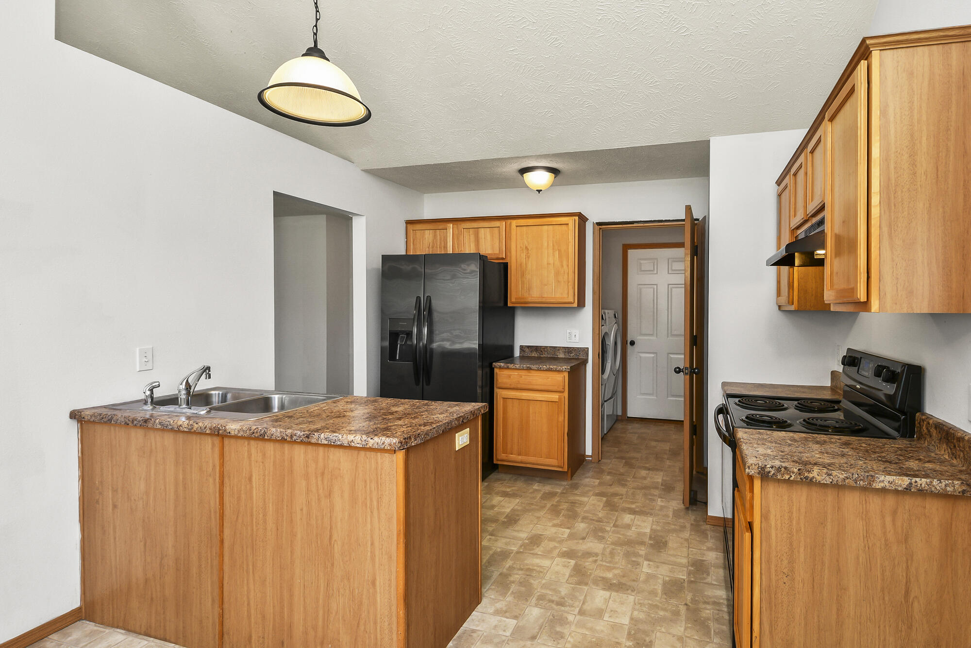 271 Maplewood Drive Property Photo 12