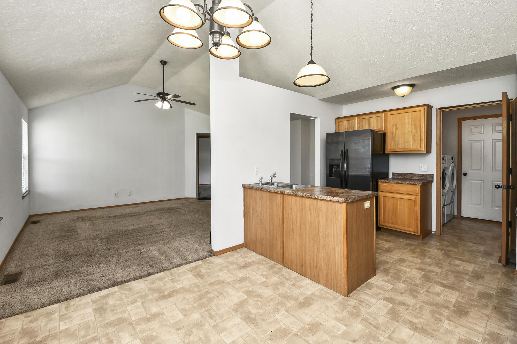 271 Maplewood Drive Property Photo 14