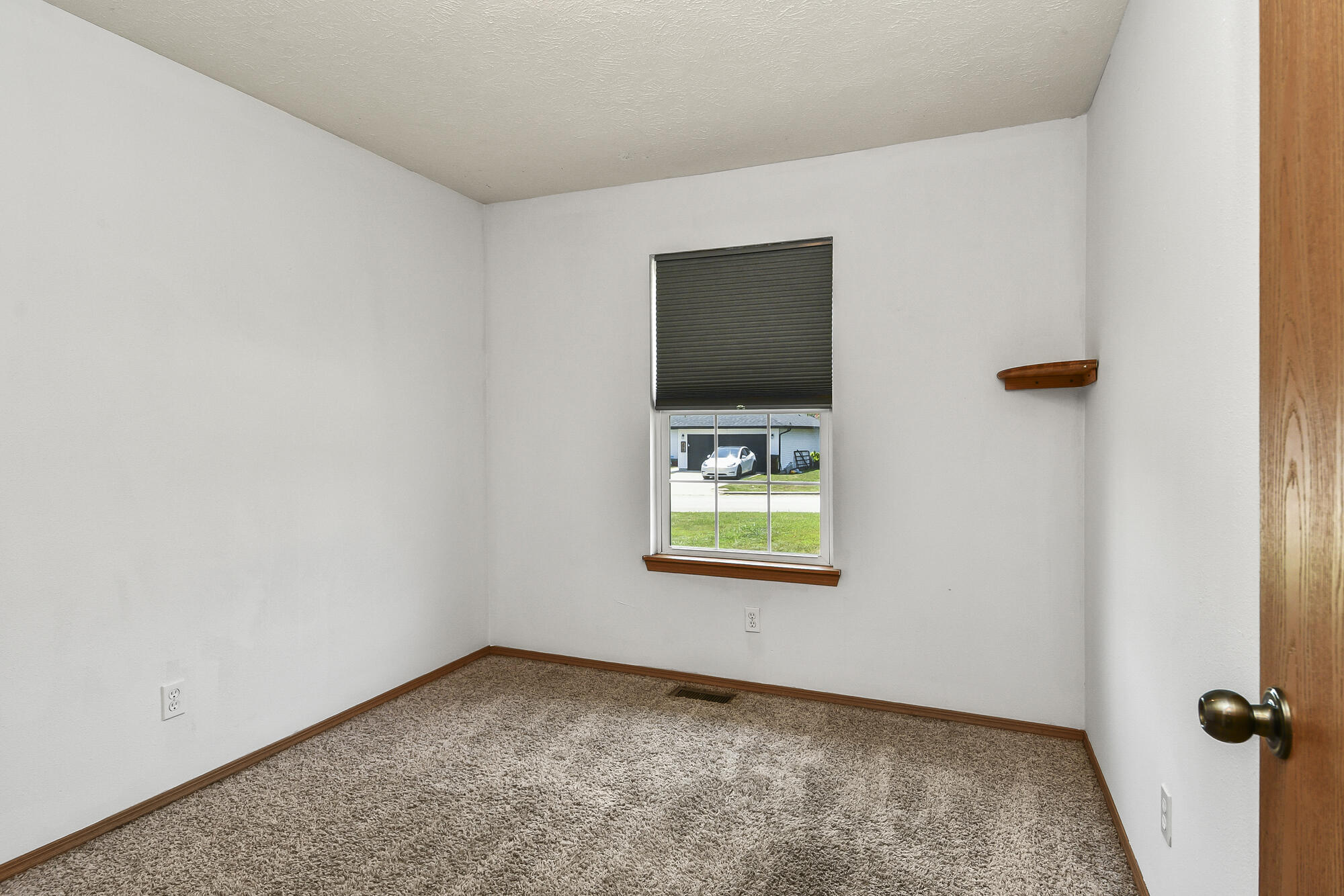 271 Maplewood Drive Property Photo 23