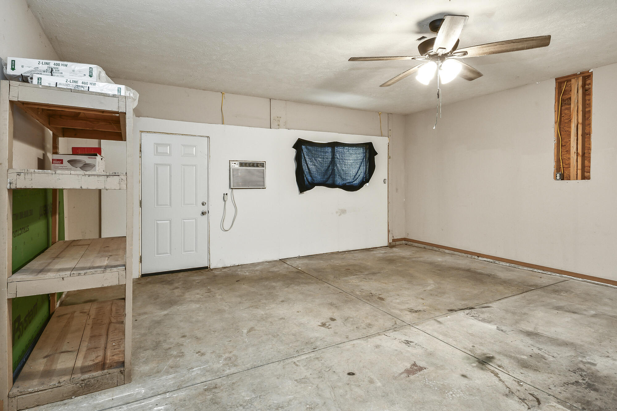 271 Maplewood Drive Property Photo 34