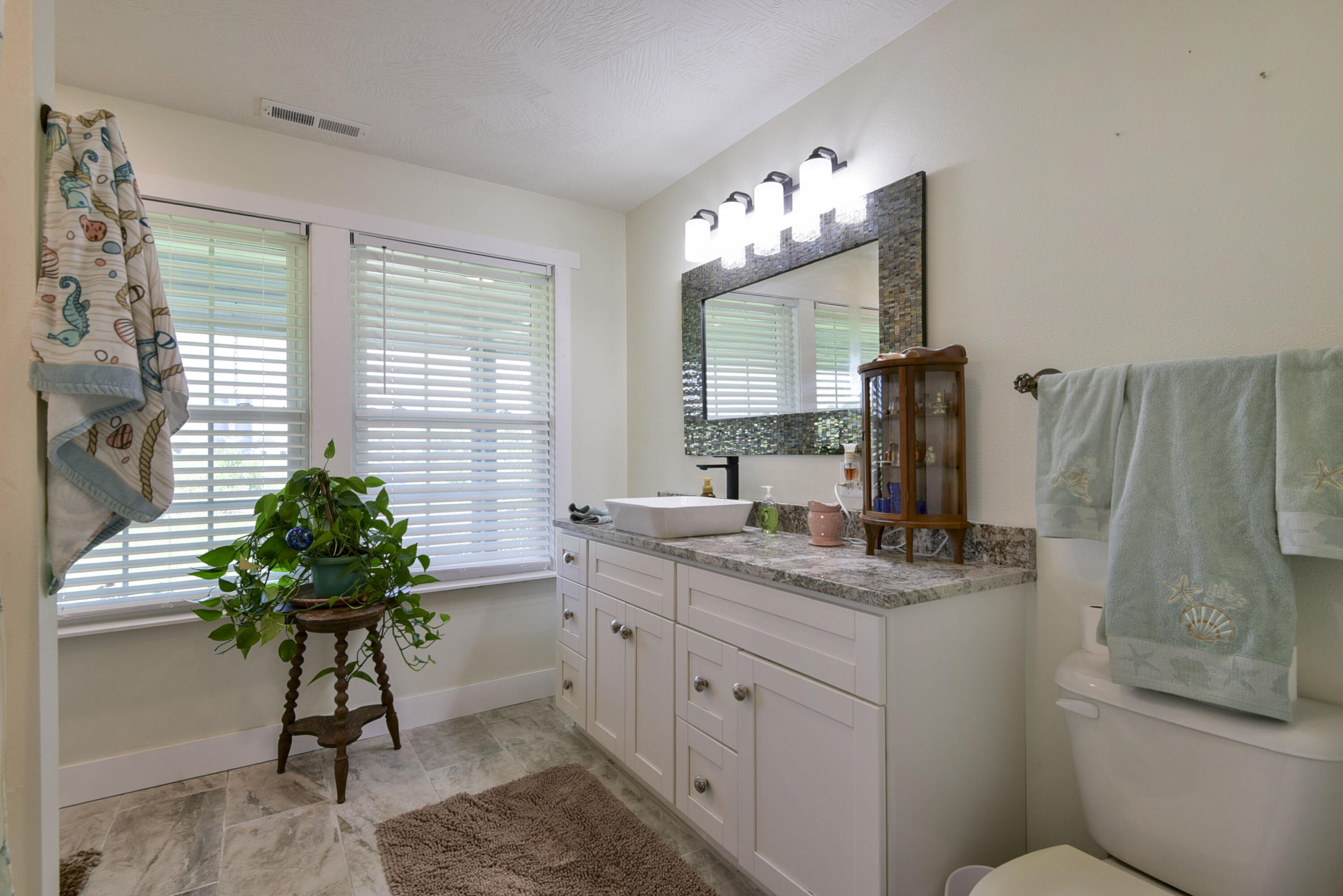 5832 South Freeman Lane Property Photo 37
