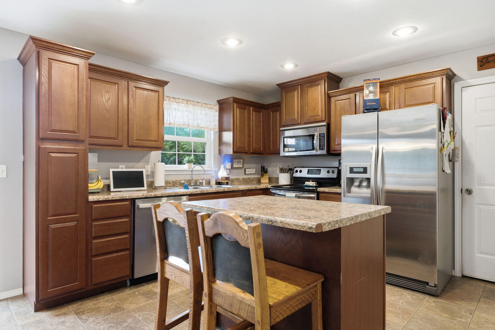 247 Bradley Court Property Photo 8