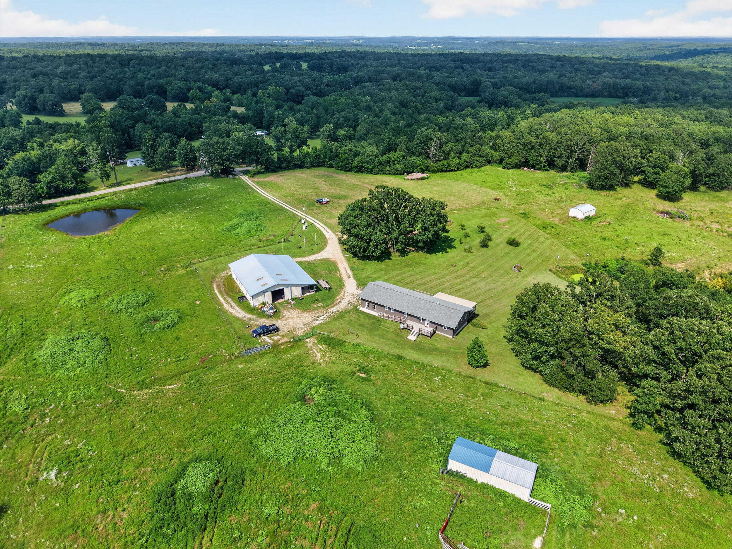 9562 State Hwy A Property Photo 3