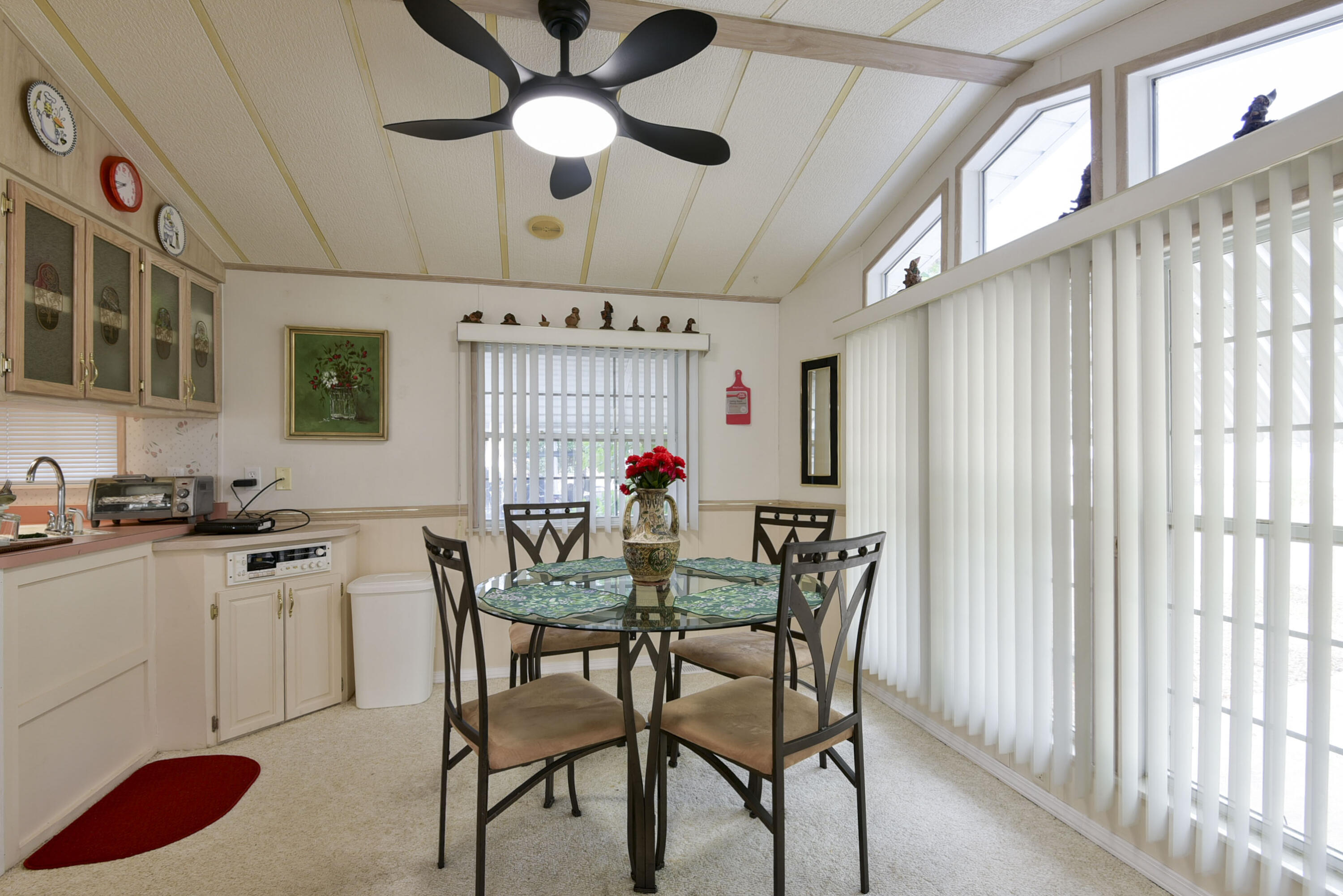 307 Sunshine Circle Property Photo 6