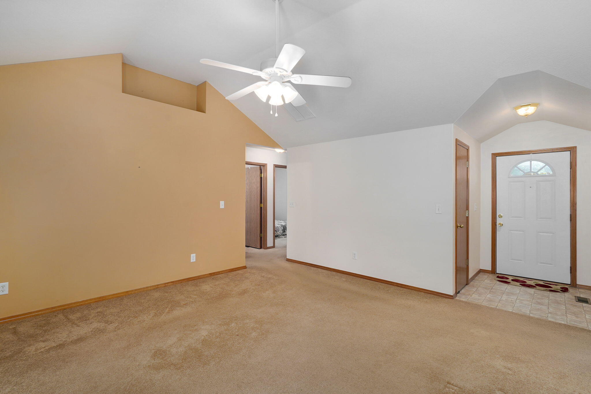 108 East Canon Avenue Property Photo 8