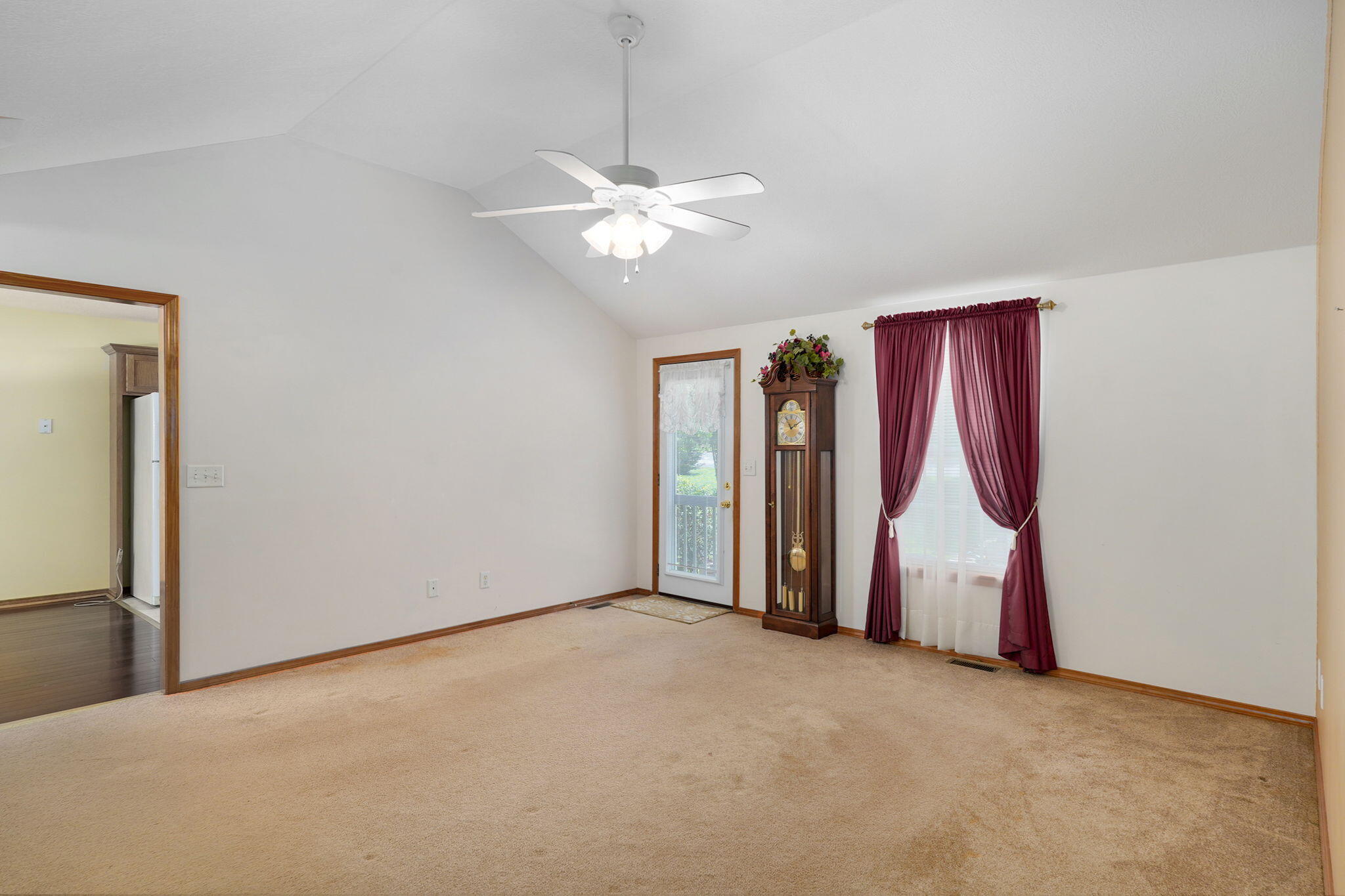 108 East Canon Avenue Property Photo 10
