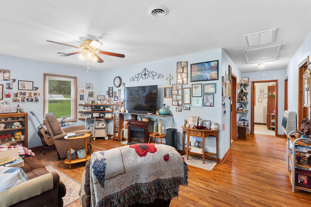 14498 Lawrence 1130 Property Photo 29