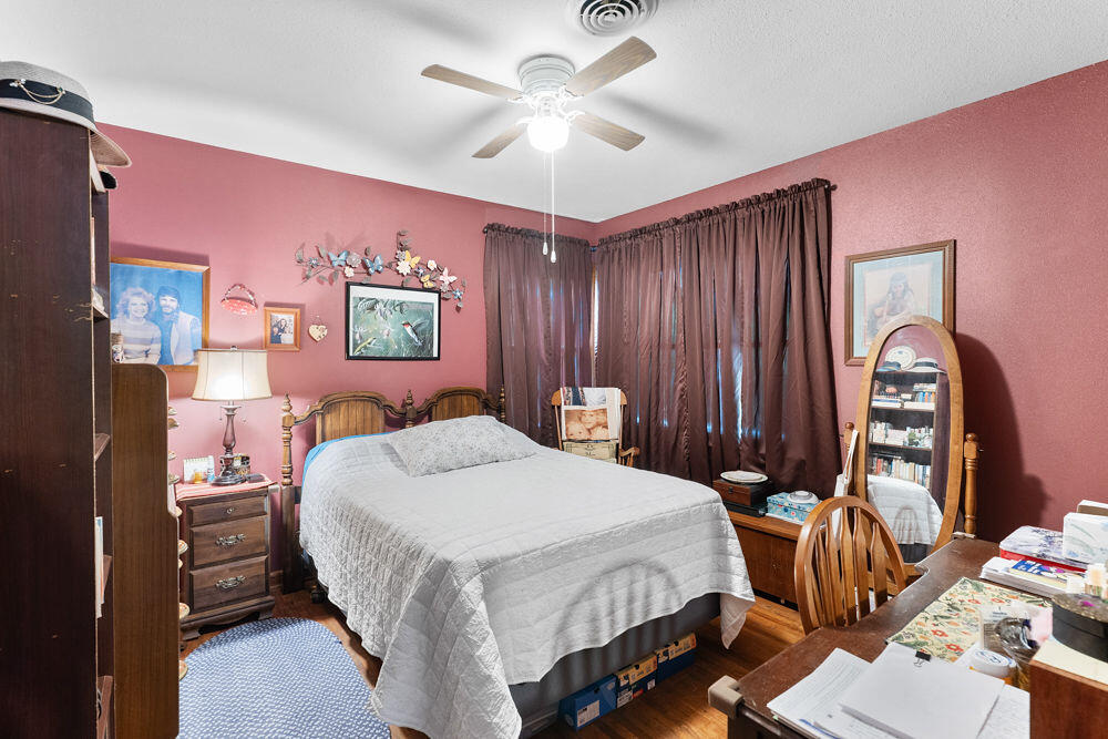 14498 Lawrence 1130 Property Photo 30