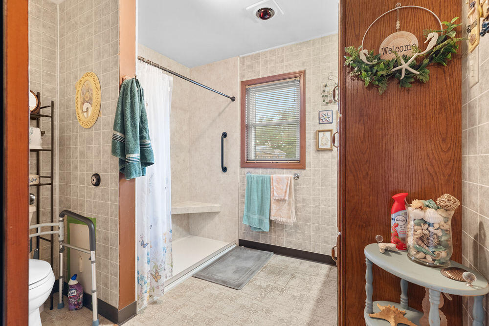 14498 Lawrence 1130 Property Photo 33