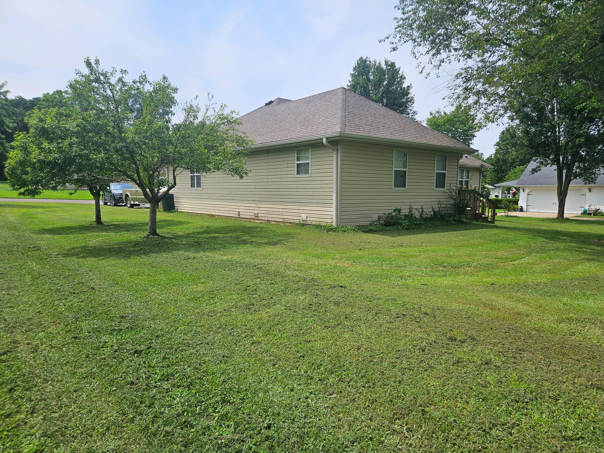703 Kaitlin Drive Property Photo 3
